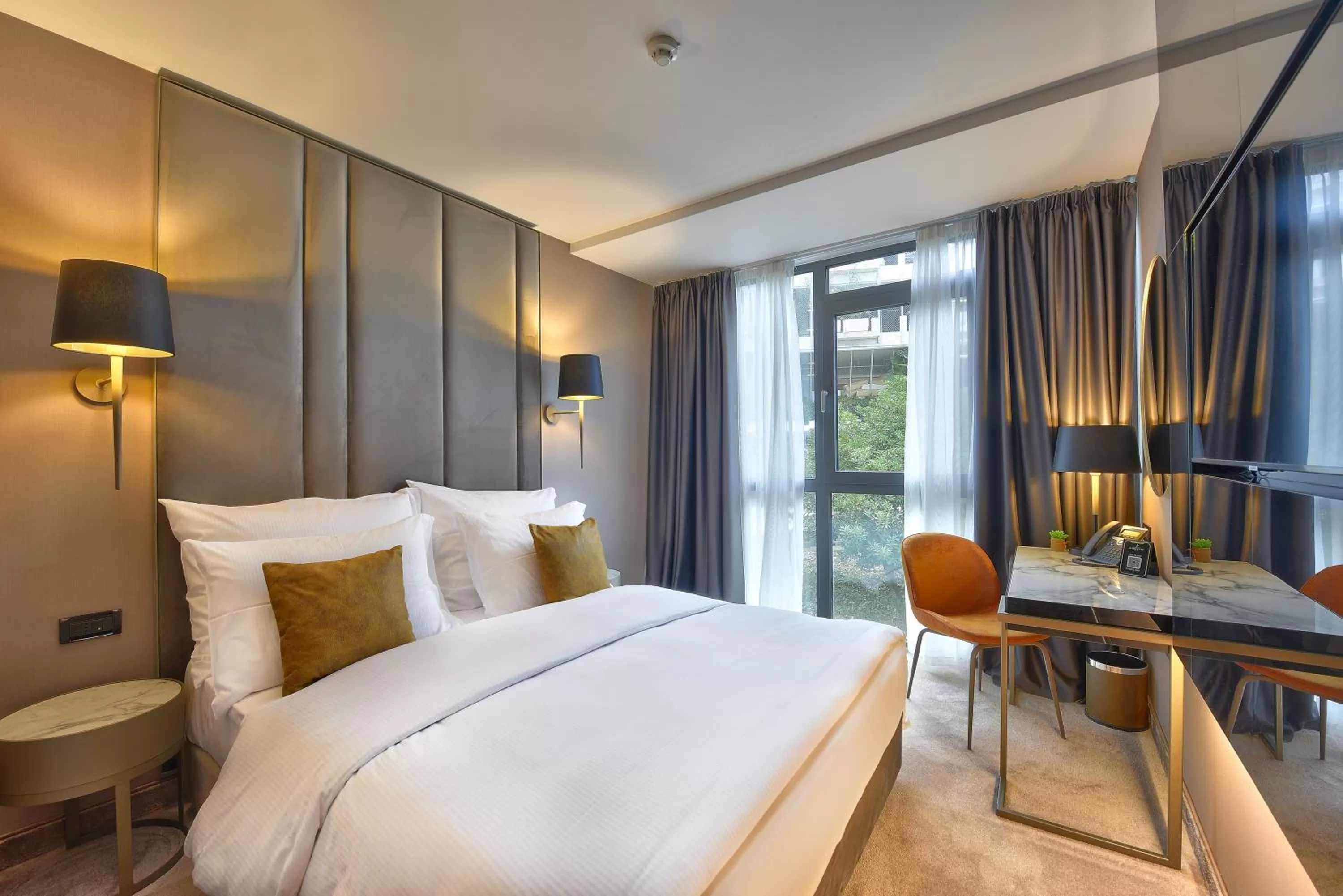 Photo of the whole room, Bed in Grand Hotel Adriatic