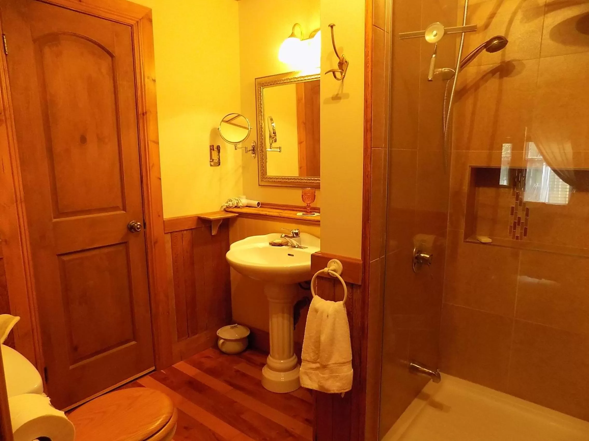 Bathroom in À L'Ancestrale B&B