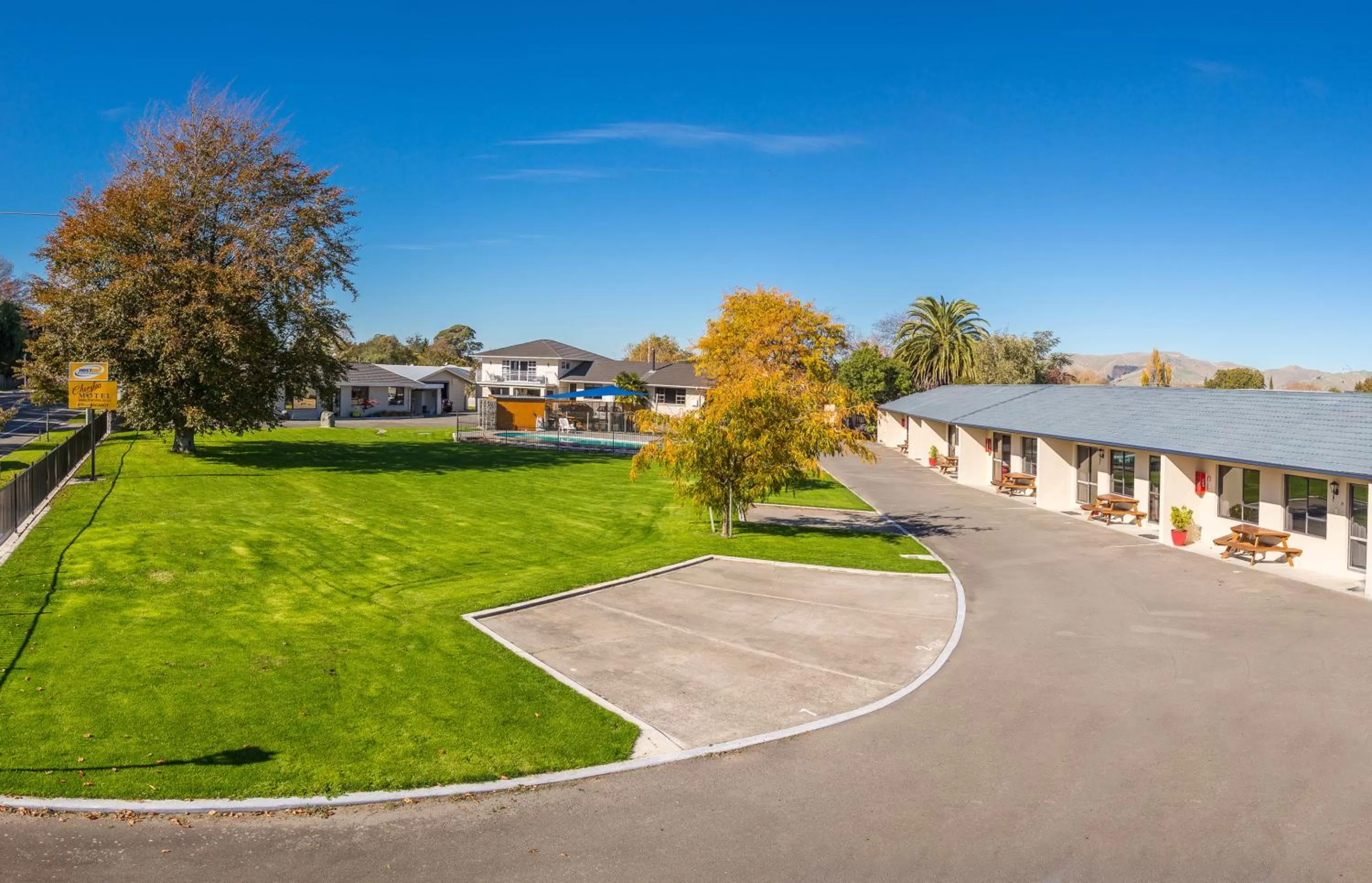 Garden in Cherylea Motel