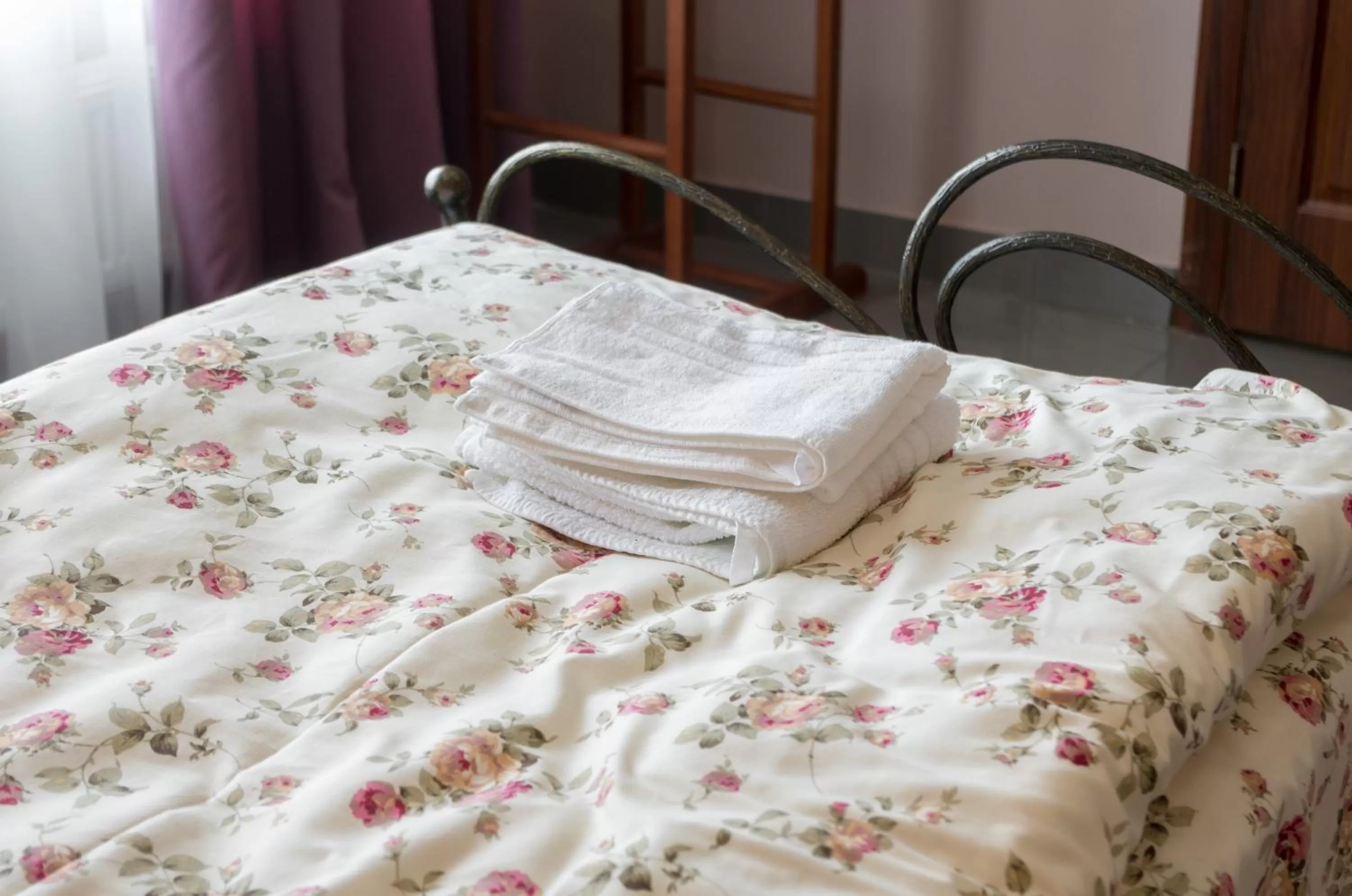 Bed in Ermitazh Hotel Complex