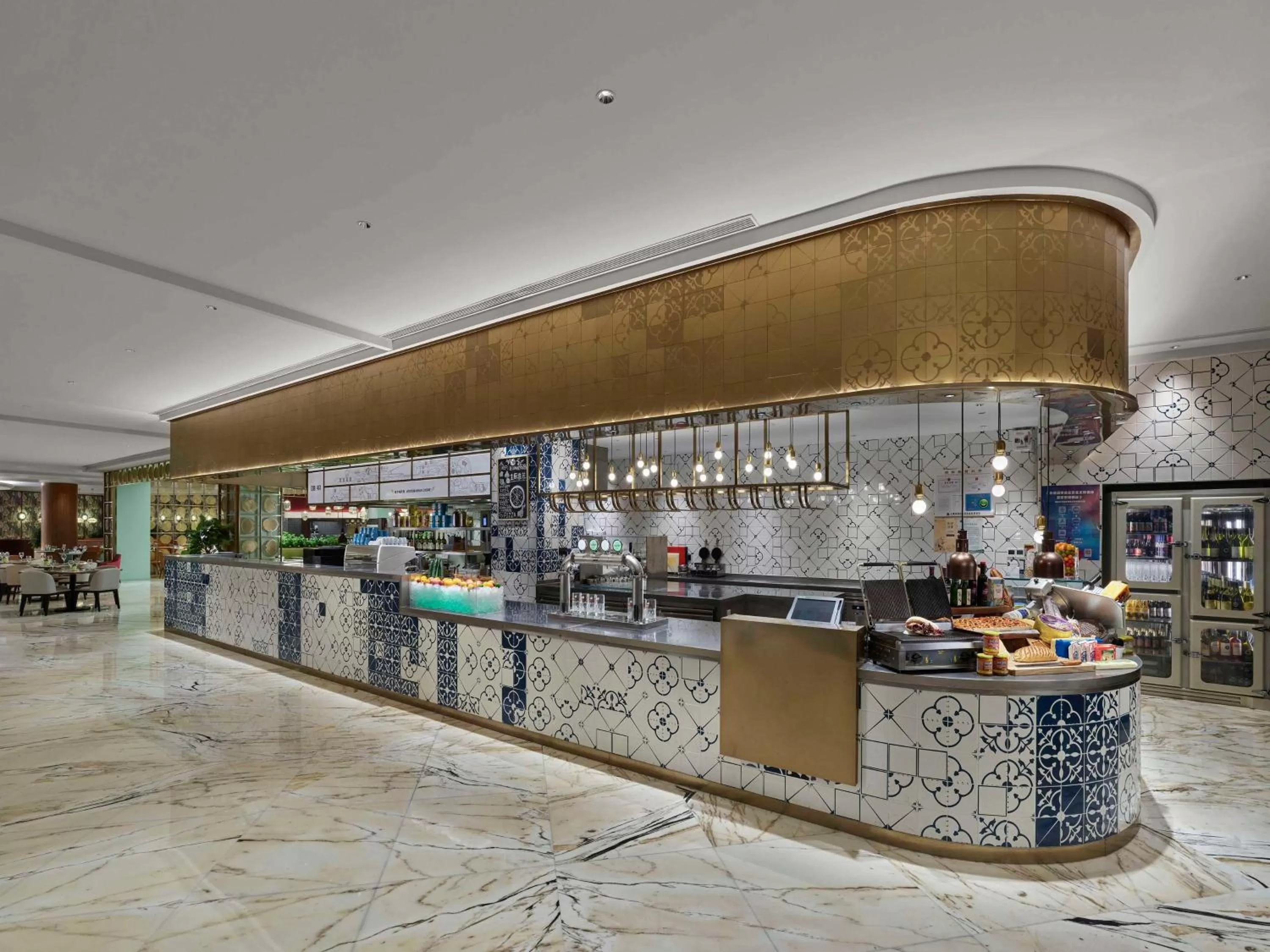 Restaurant/places to eat in Hilton Shanghai Hongqiao