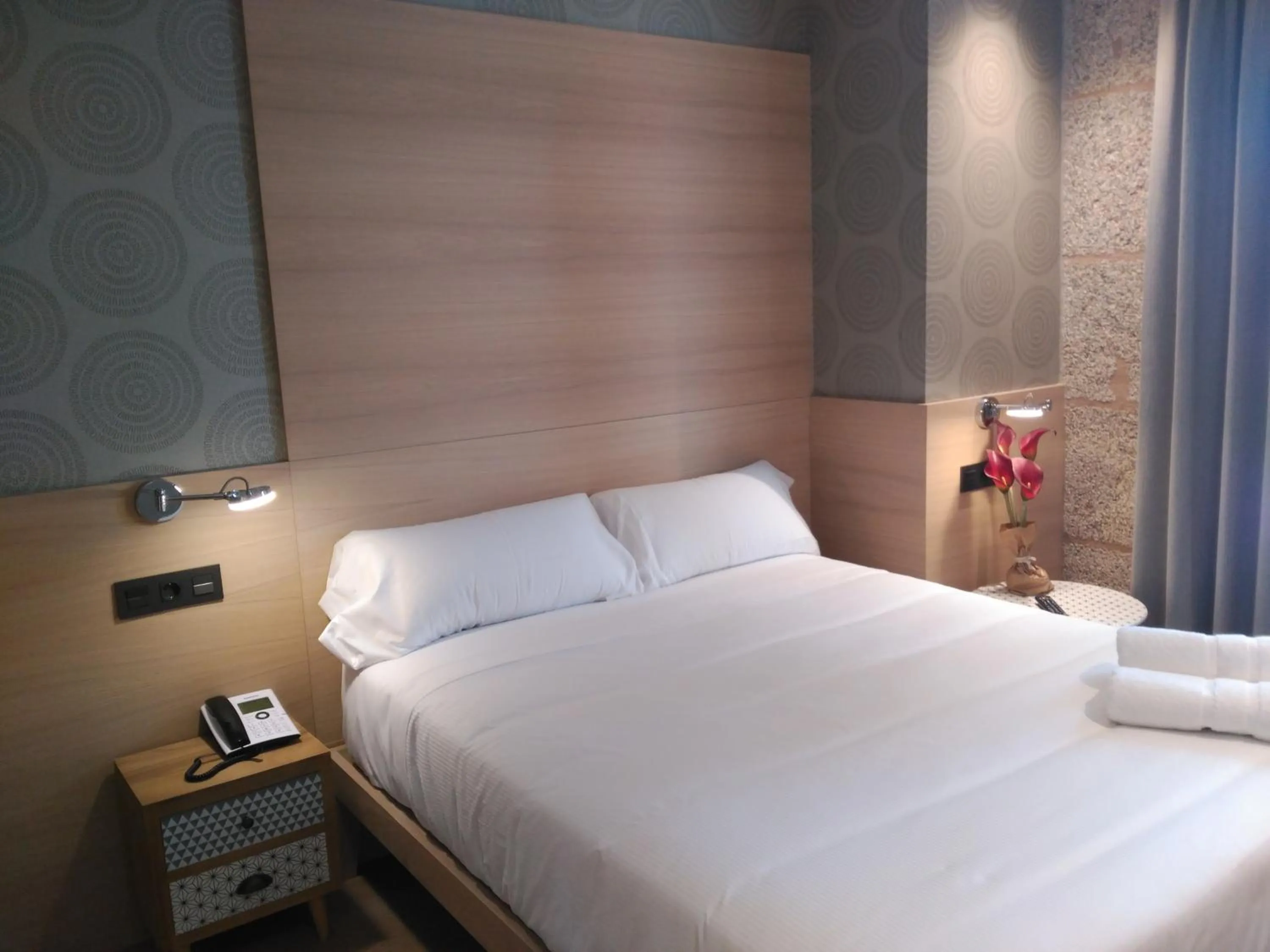 Photo of the whole room, Bed in Hotel Atalaia