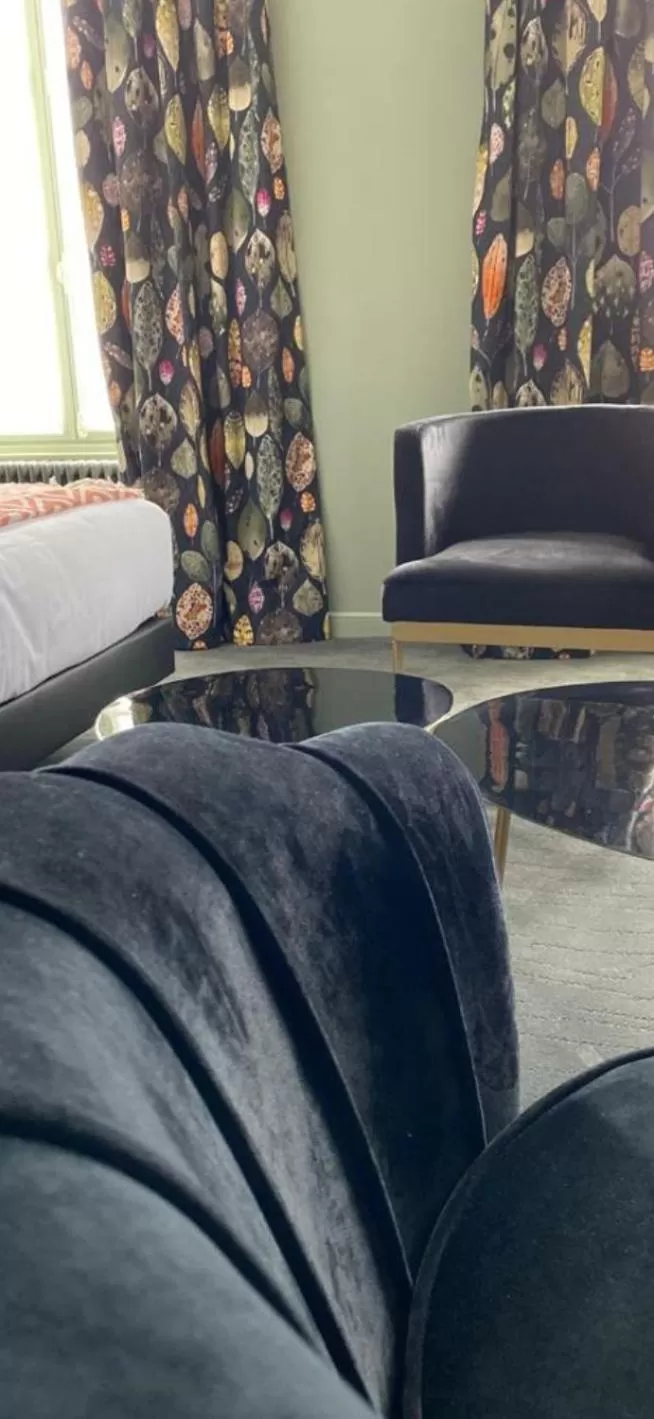 Seating area in Hôtel Loysel le Gaucher