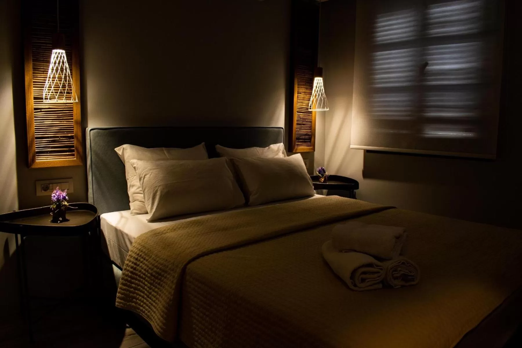 Bed in Ikaros Art Hotel