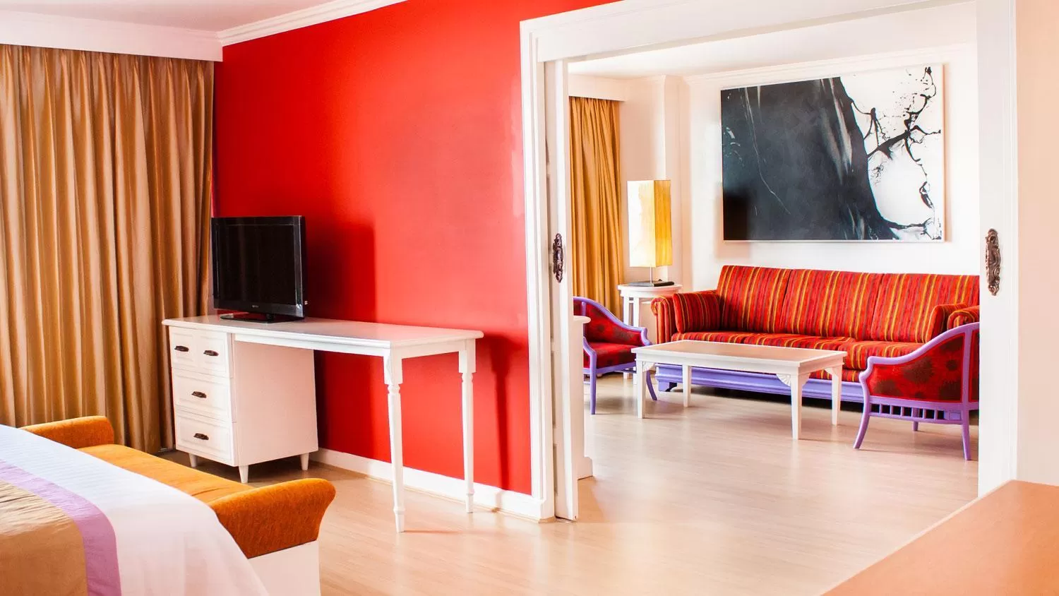 Bed in Tongtara Riverview Hotel