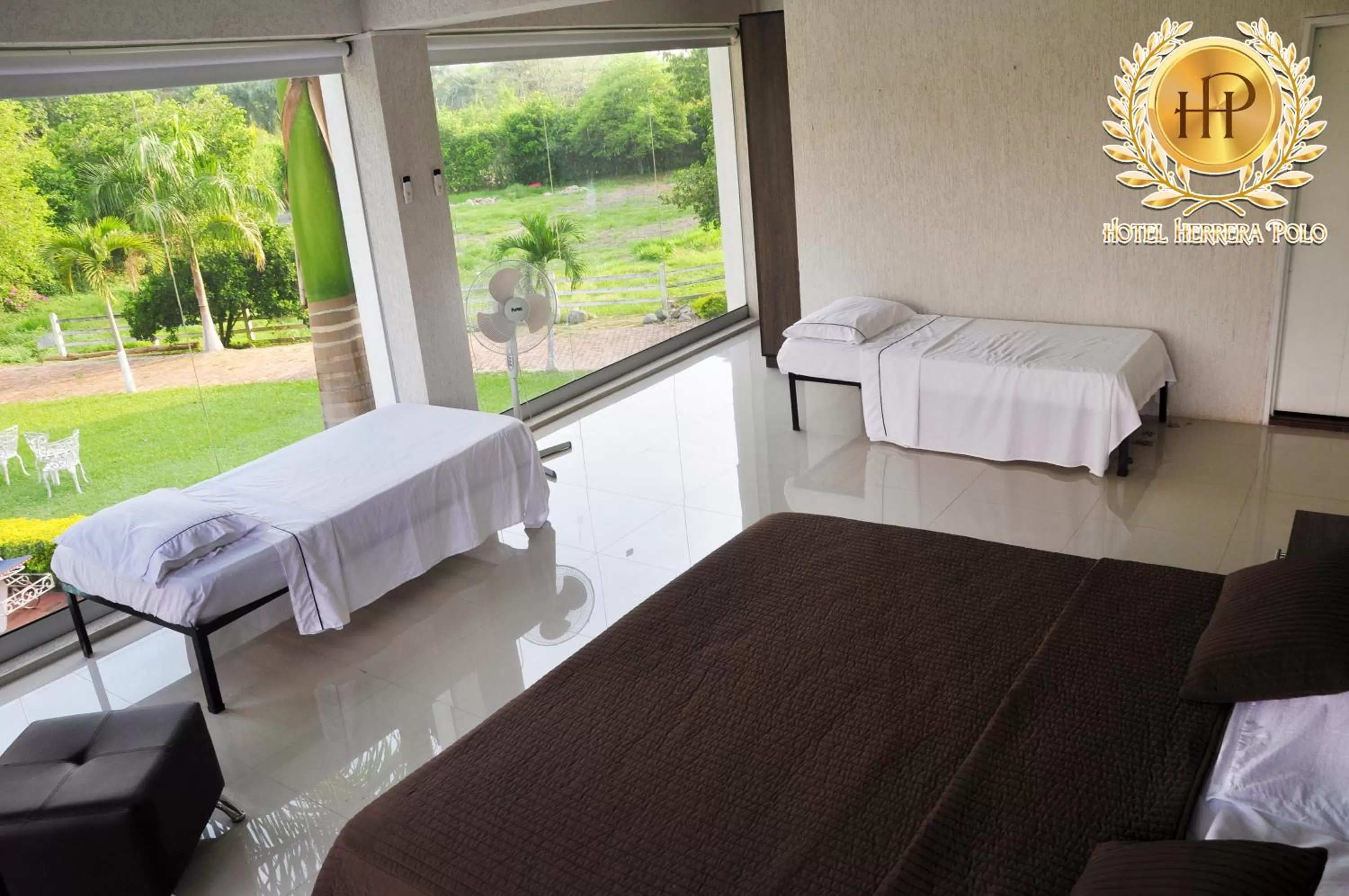 Garden, Bed in Hotel Herrera Polo