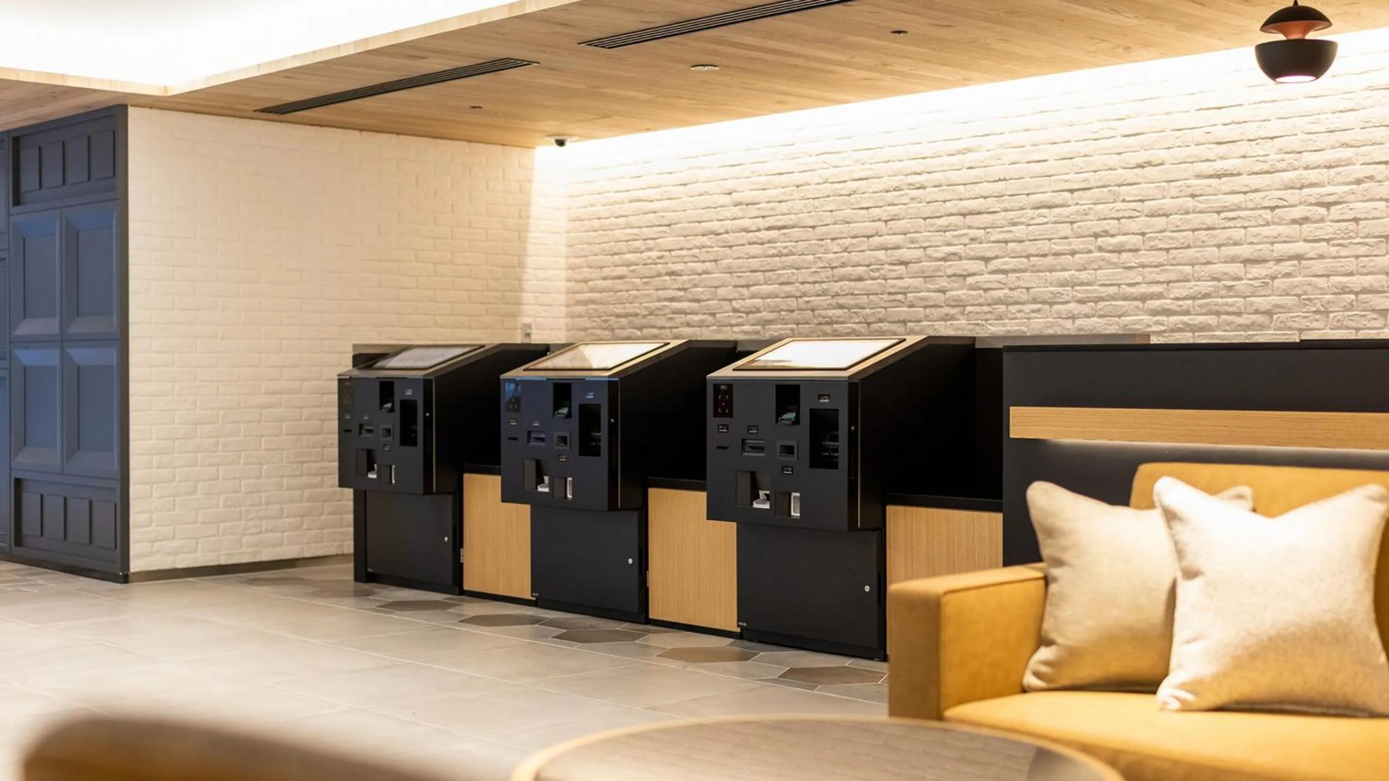 JR-East Hotel Mets Yokohama