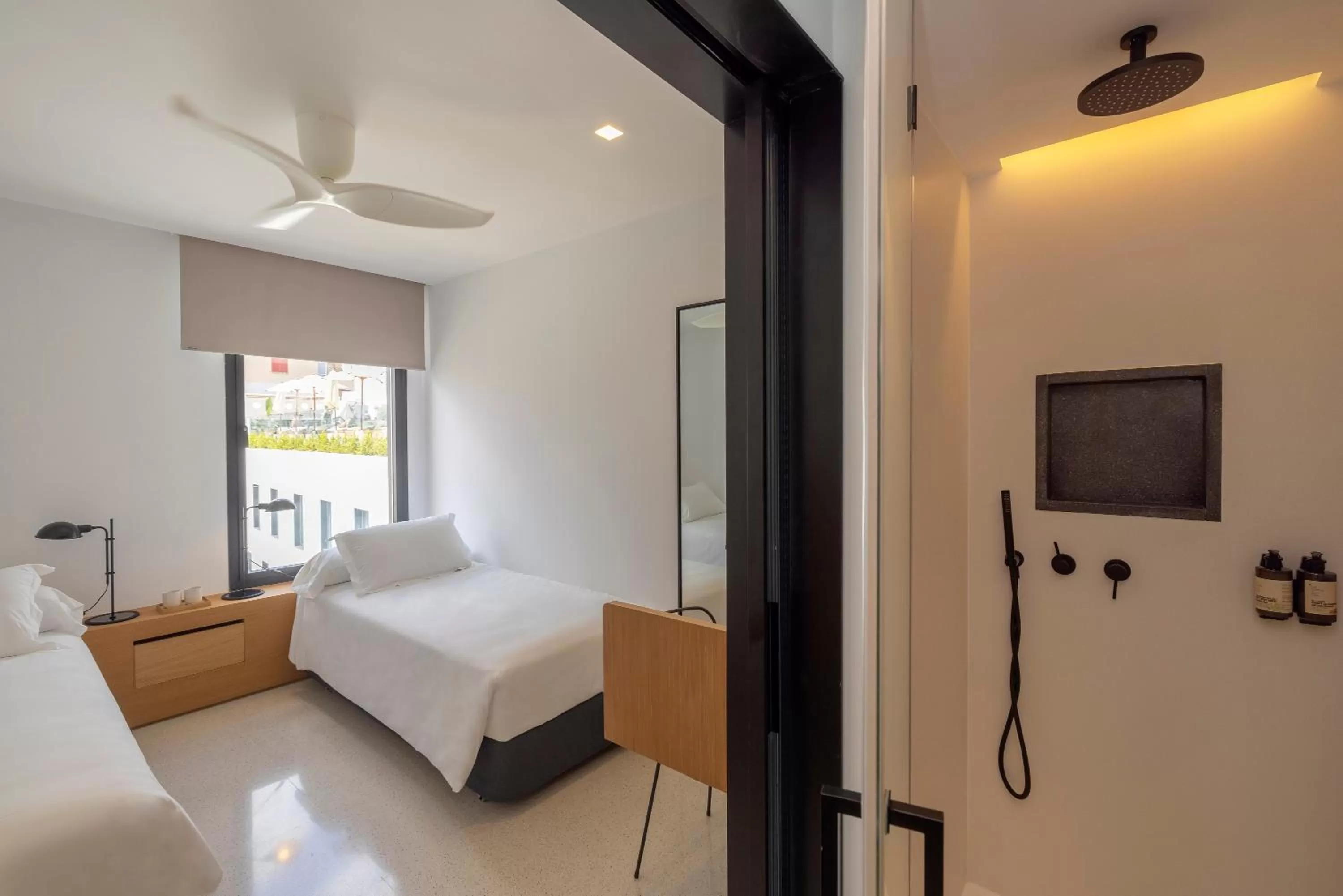 Photo of the whole room, Bed in HM Palma Blanc