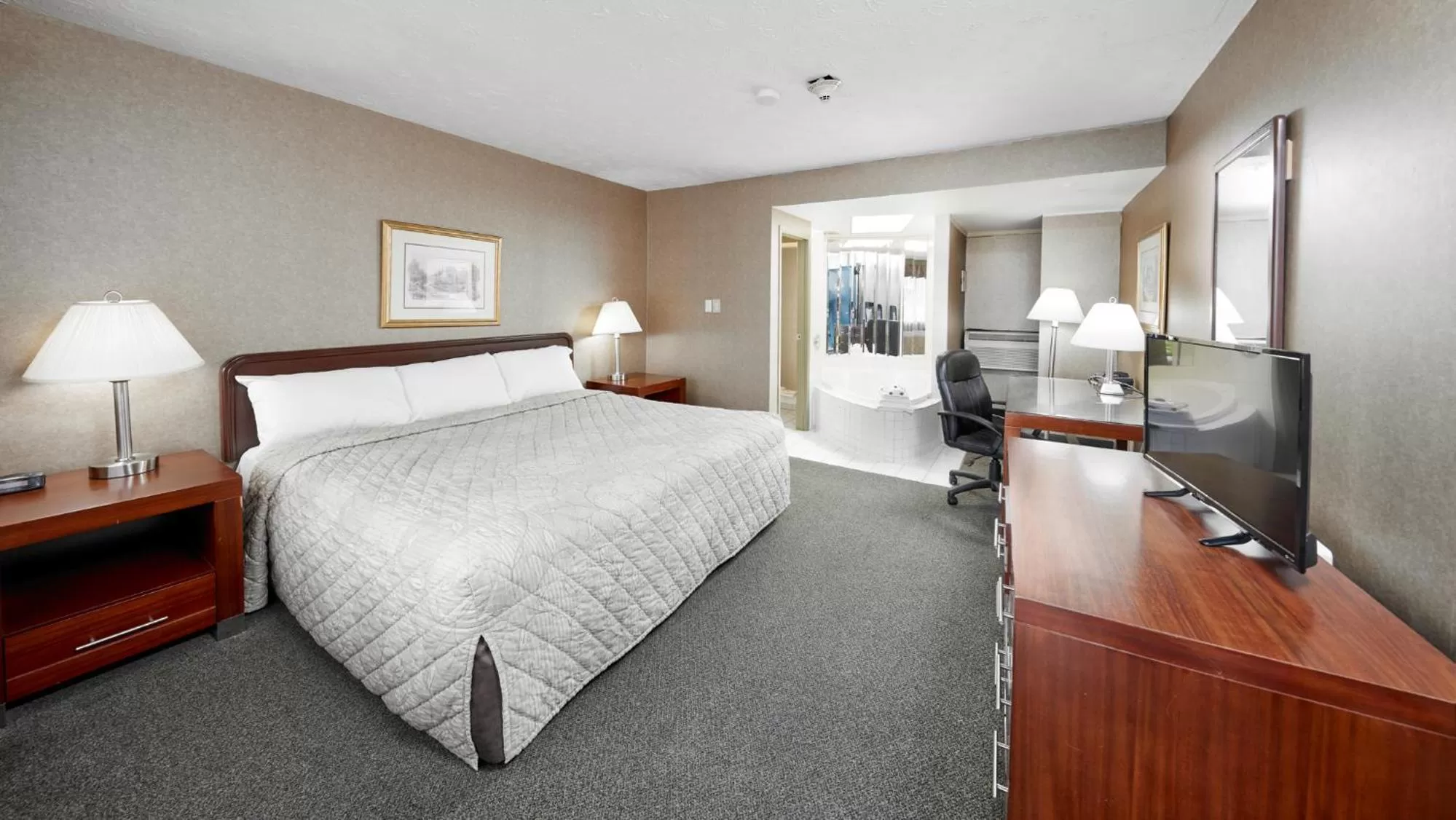 Photo of the whole room, Bed in The Falls Hotel & Inn