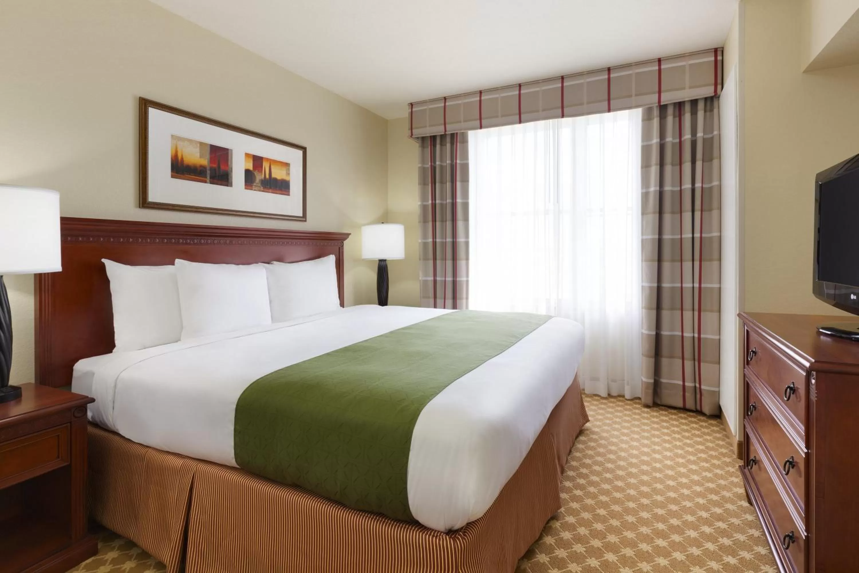 Photo of the whole room, Bed in Garner Hotel Gillette South by IHG