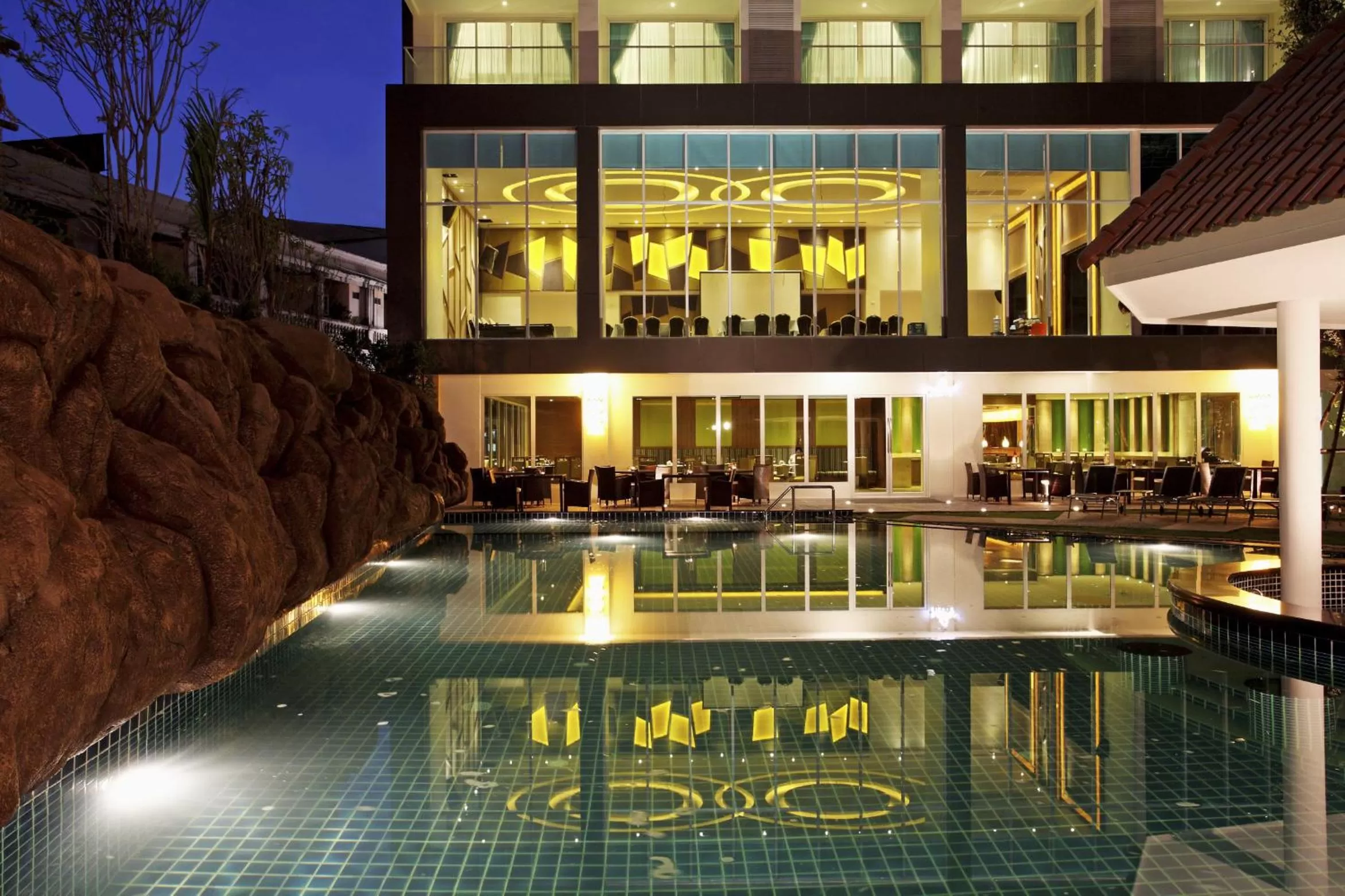 Swimming pool in Centara Pattaya Hotel