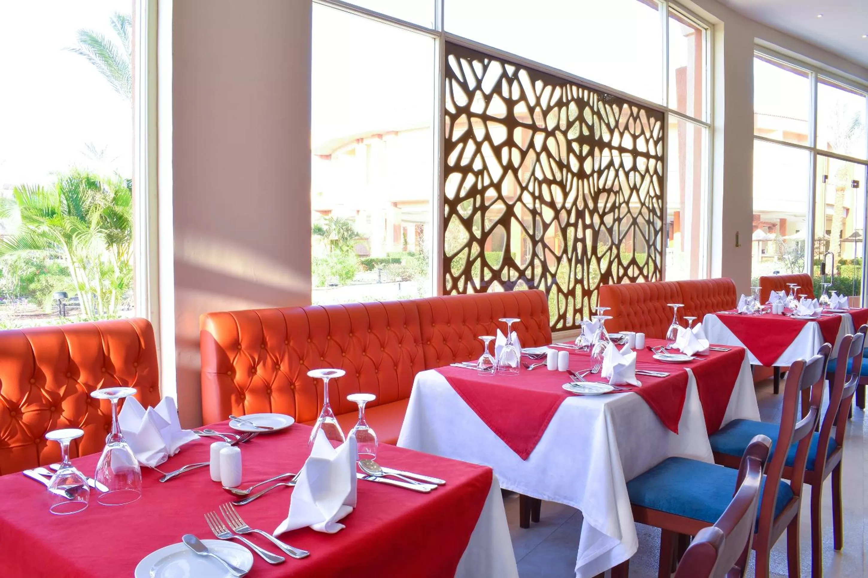 Restaurant/places to eat in Parrotel Lagoon Waterpark Resort