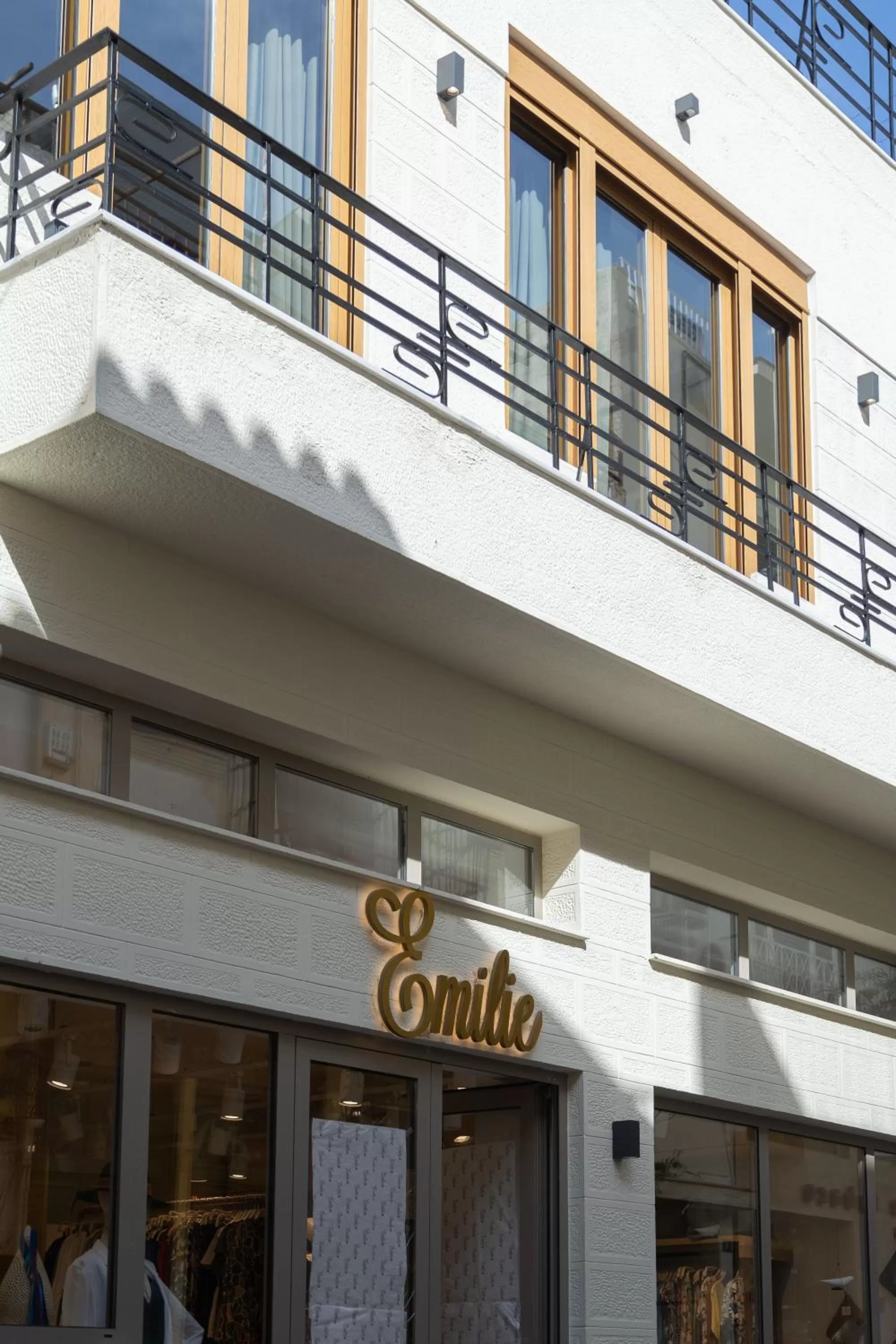 Property building in Athens Feeling