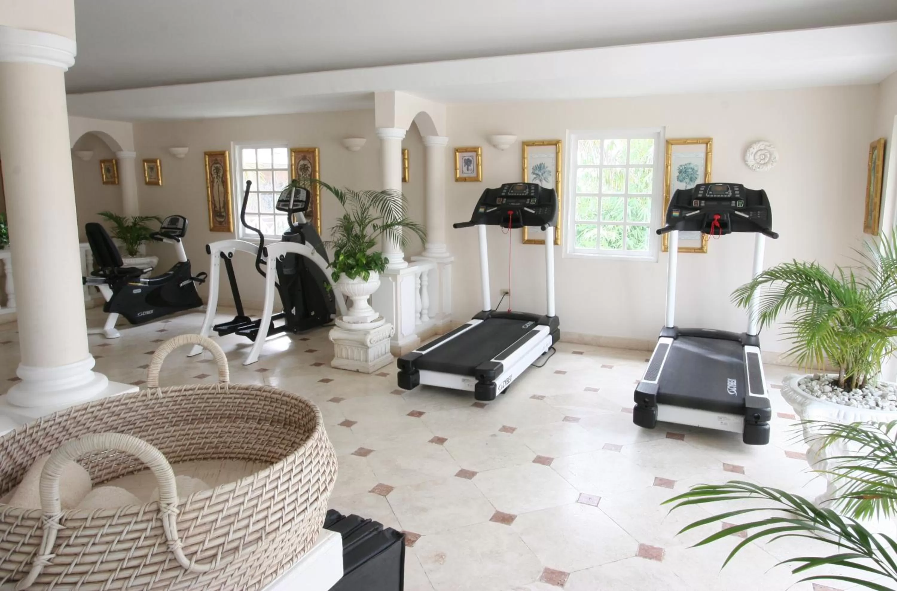 Fitness centre/facilities in Coco Reef Resort & Spa