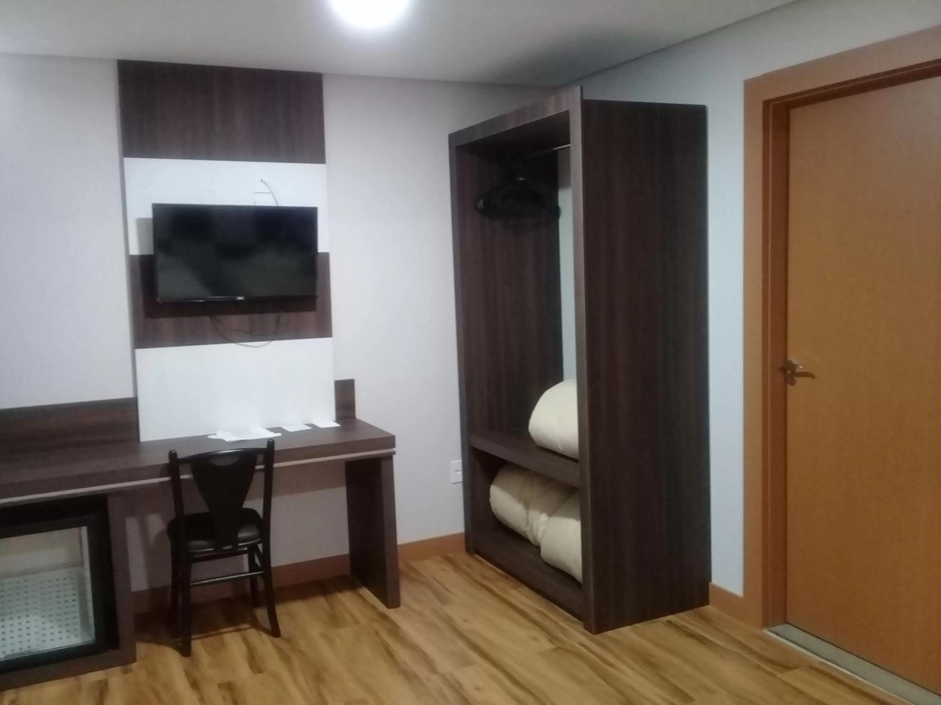 Hotel Maestro Villa Do Lago Toledo