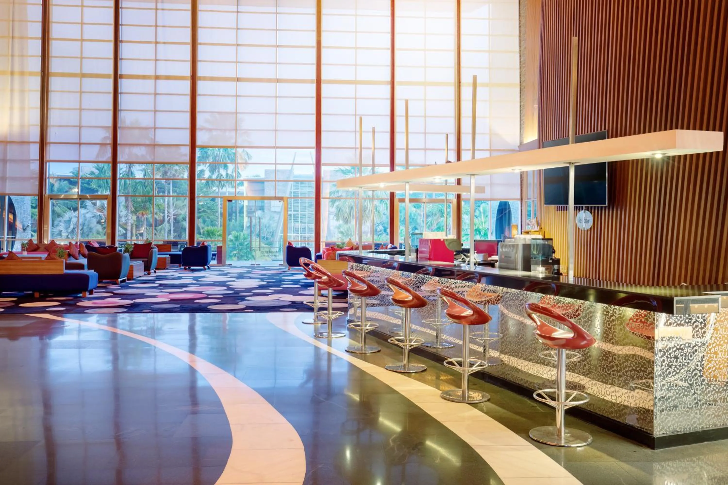 Lounge or bar in Novotel Palembang