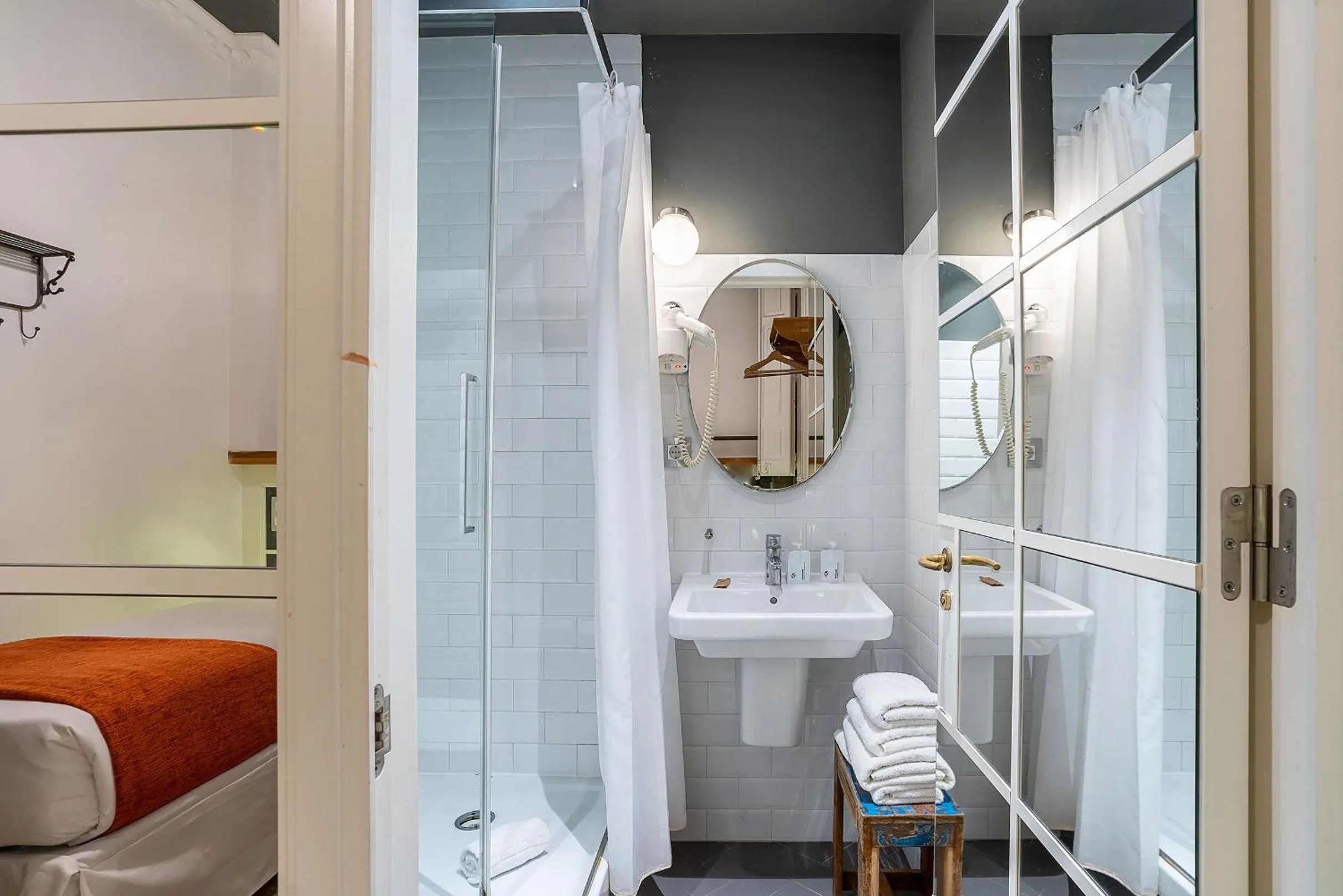 Indoor Twin Room in Casa Gracia