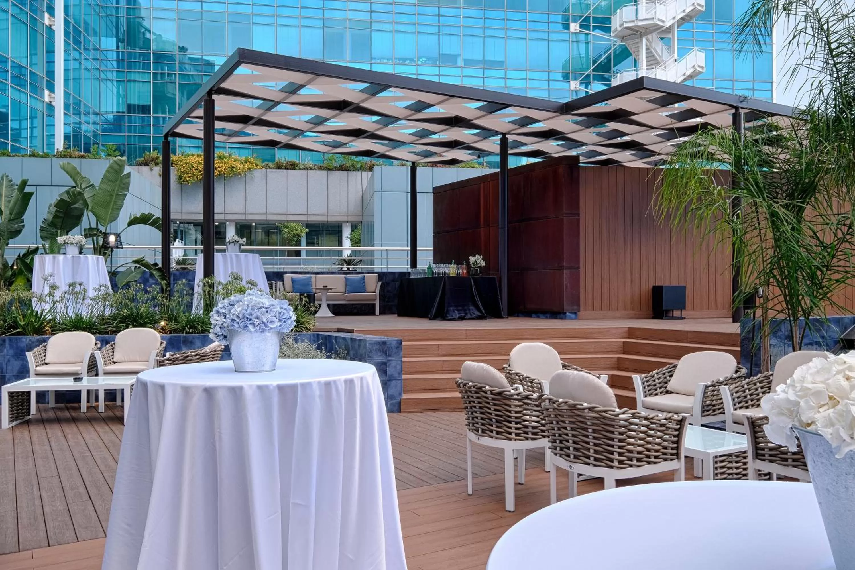 Garden in Sofitel Barcelona Skipper