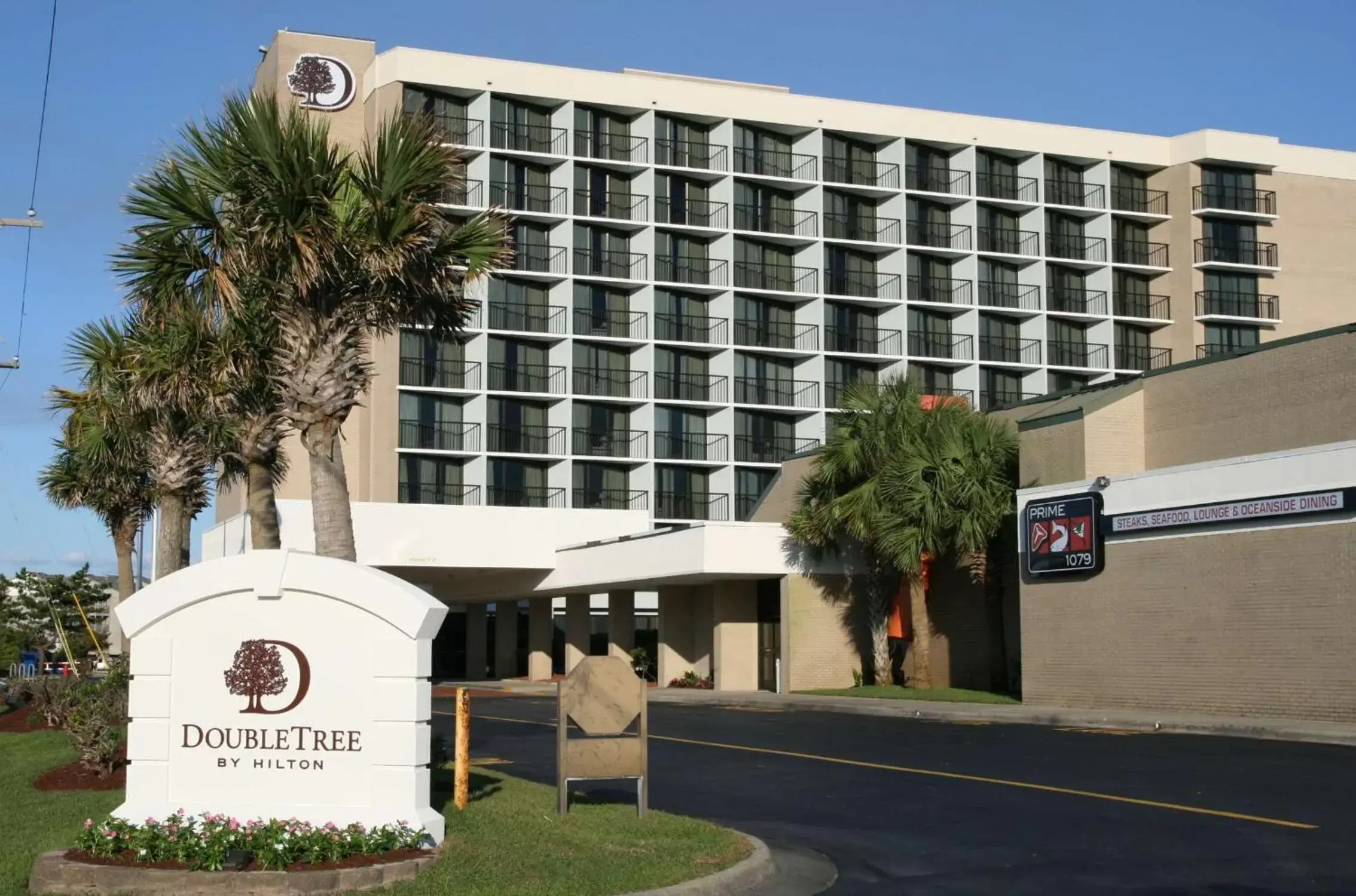 DoubleTree by Hilton Atlantic Beach Oceanfront DoubleTree by Hilton Atlantic Beach Oceanfront