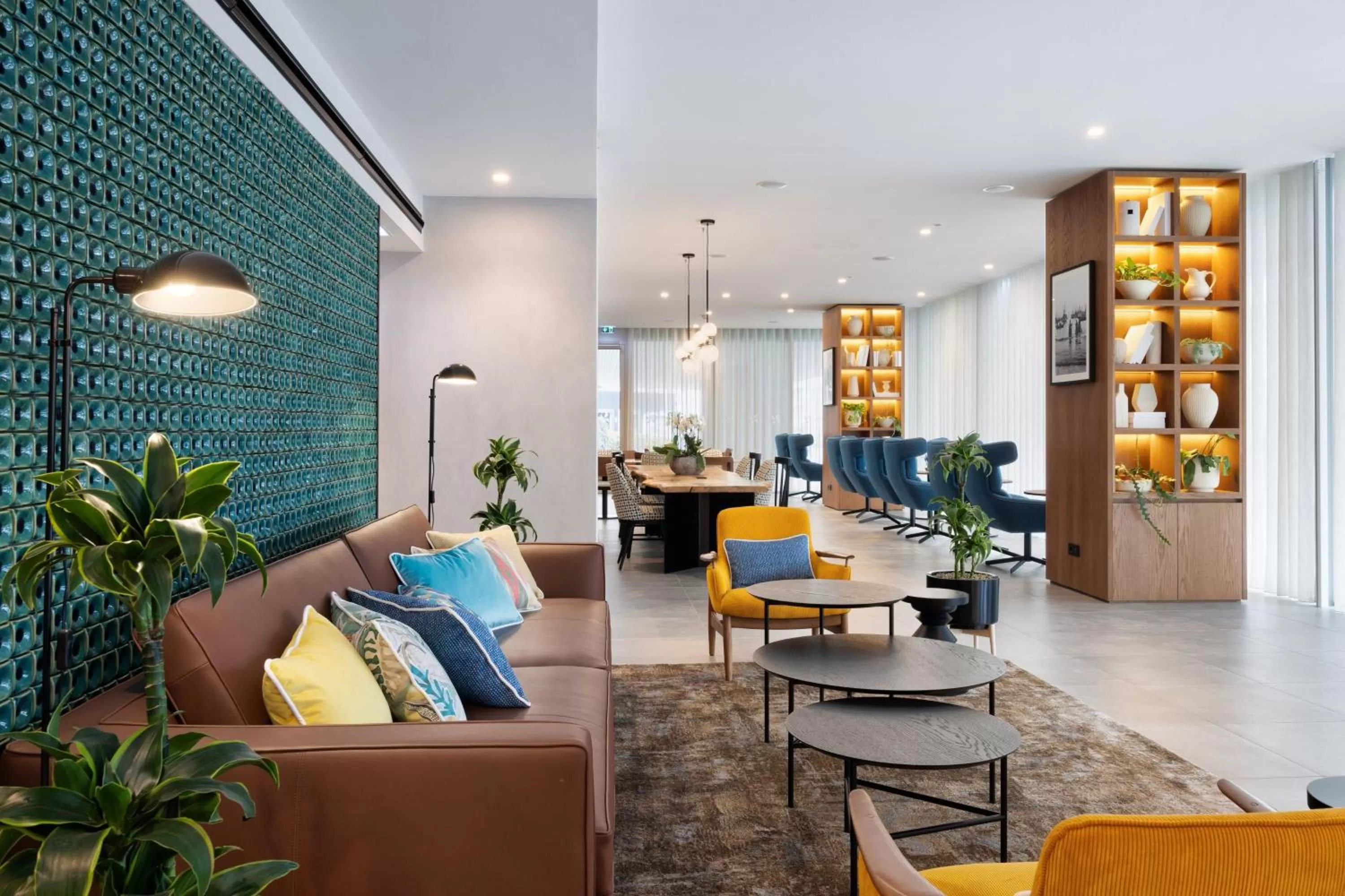 Lobby or reception in Four Points by Sheraton Matosinhos