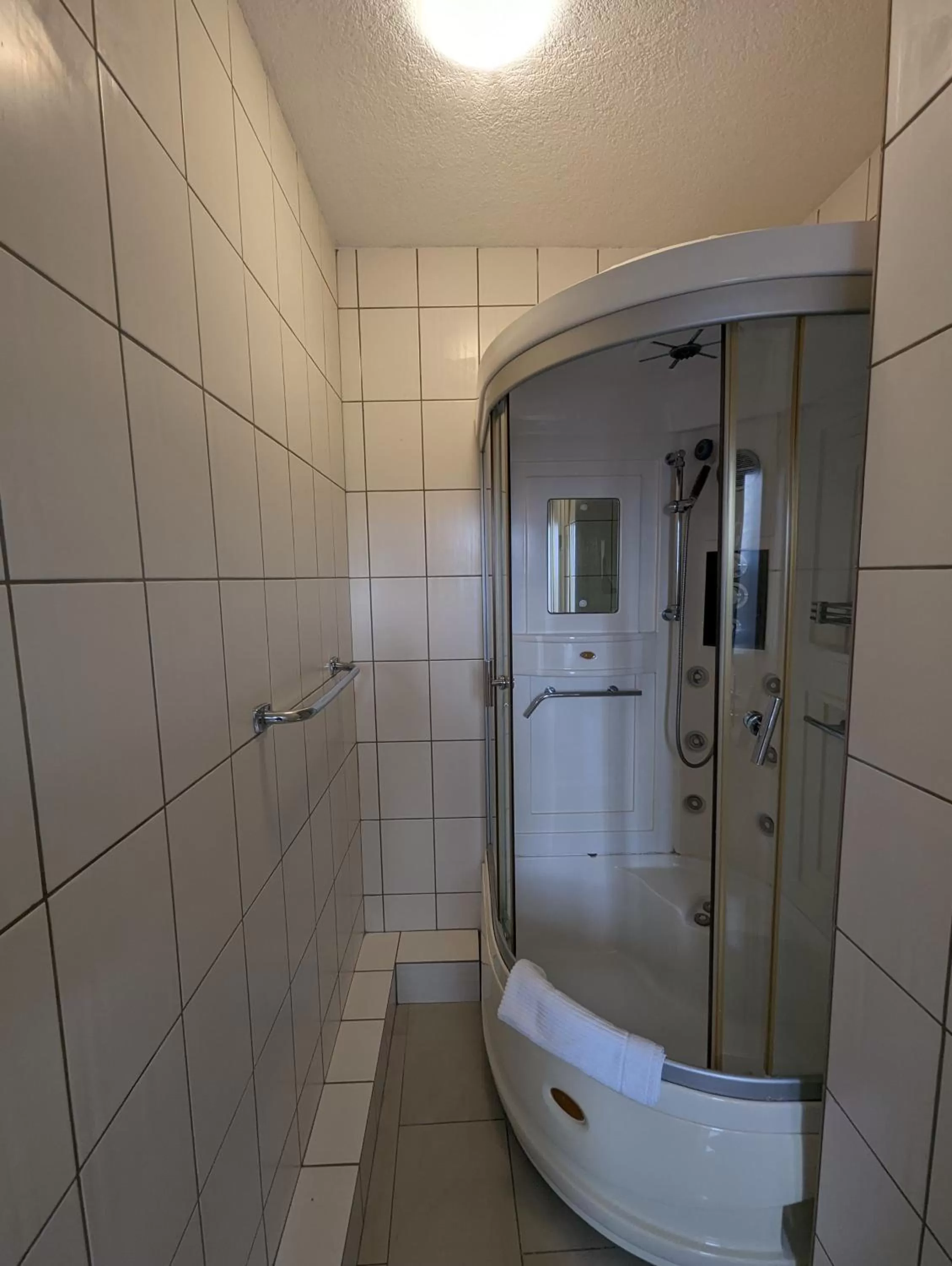 Bathroom in Hotel Eiserner Anton