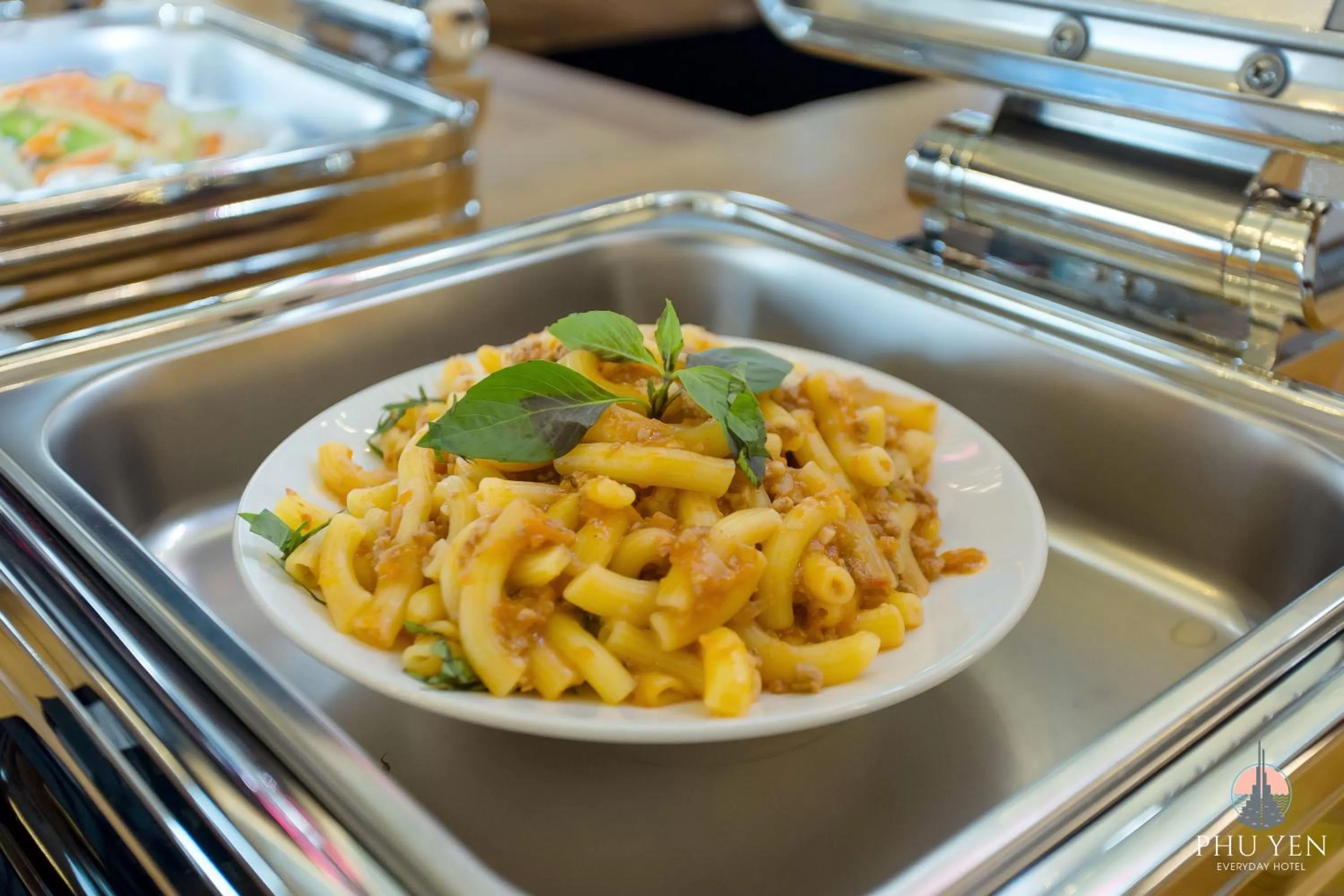 Restaurant/places to eat in PHÚ YÊN EVERYDAY HOTEL