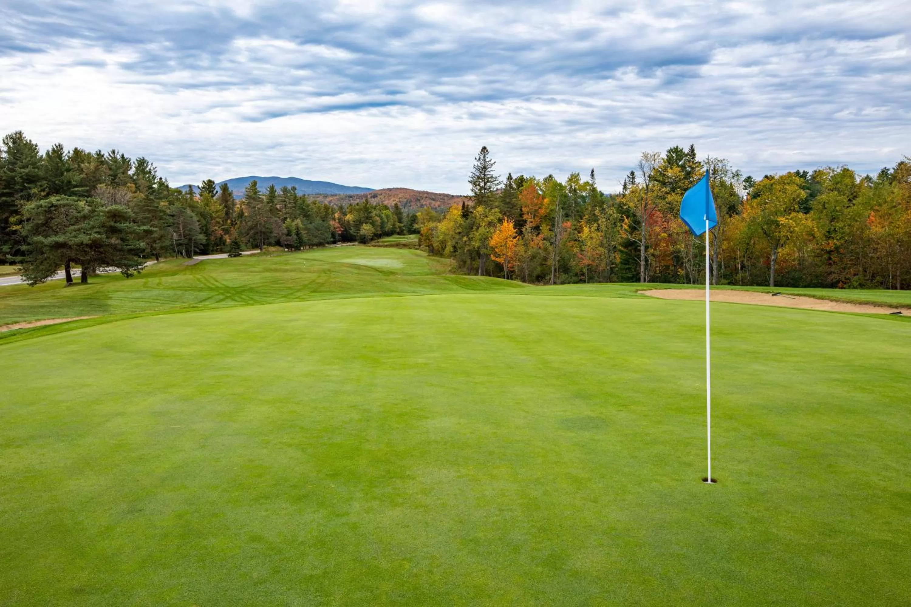 Golfcourse in Crowne Plaza Lake Placid by IHG