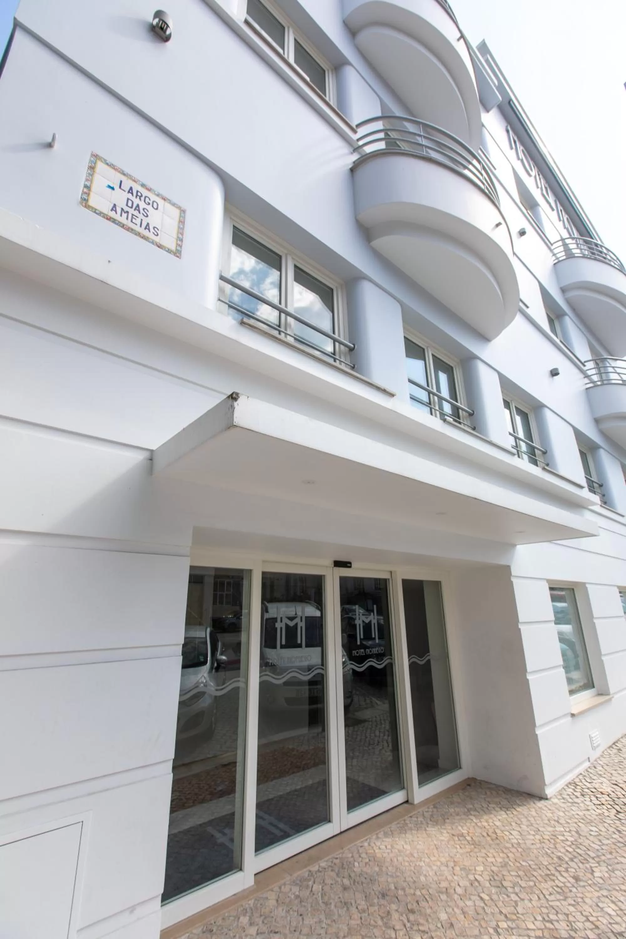 Property building in Hotel Mondego