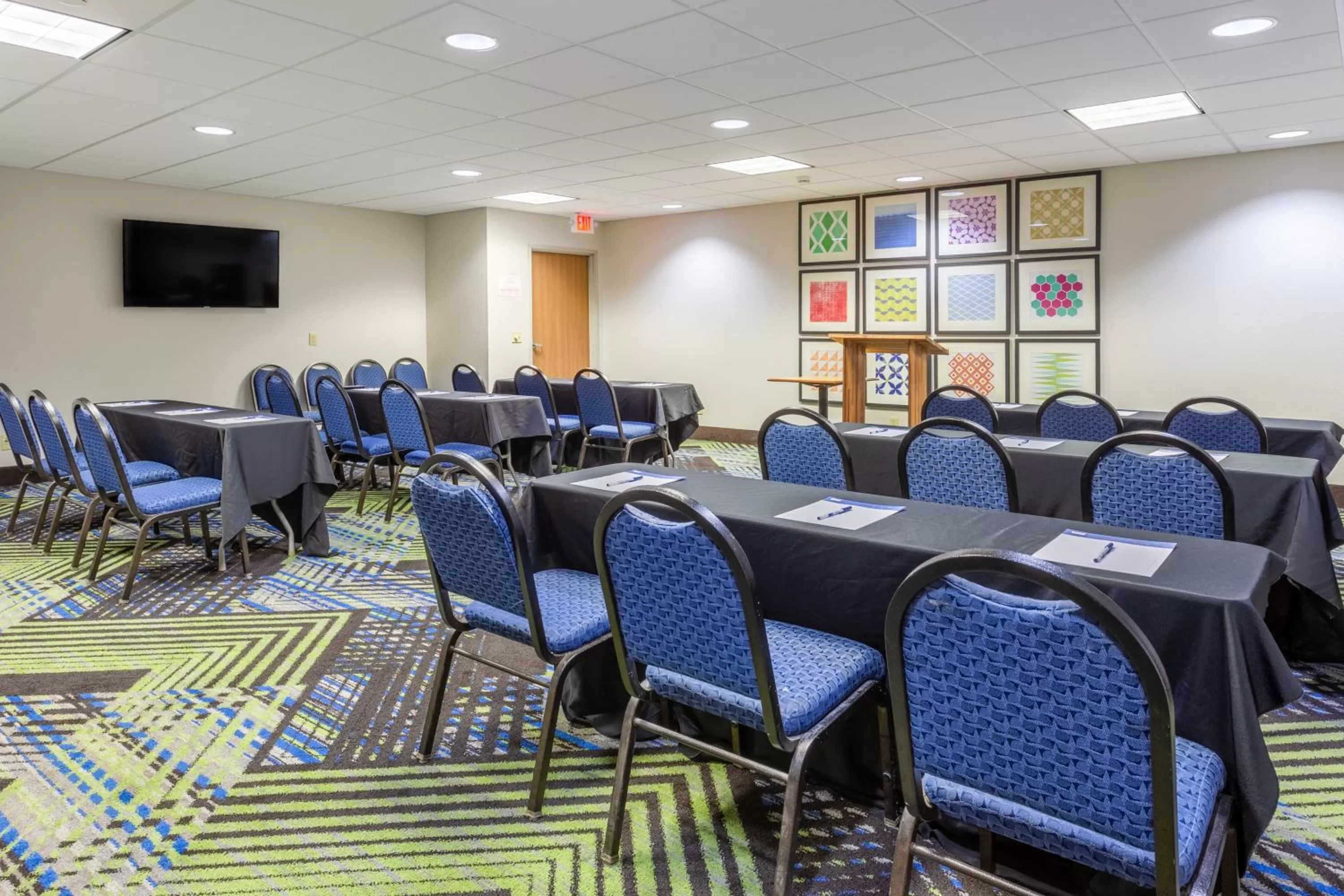 Meeting/conference room in Holiday Inn Express & Suites O'Fallon-Shiloh by IHG