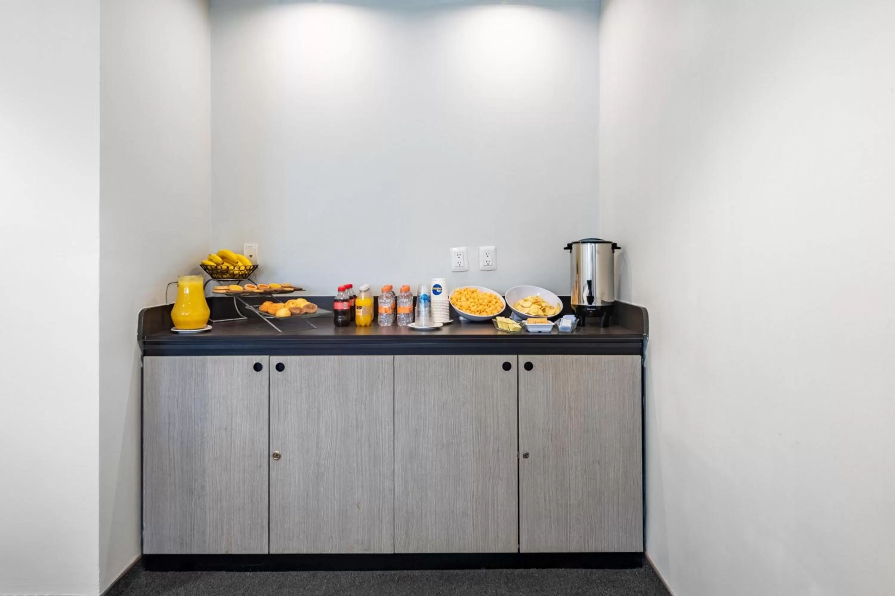 Meeting/conference room in City Express Junior by Marriott Villahermosa