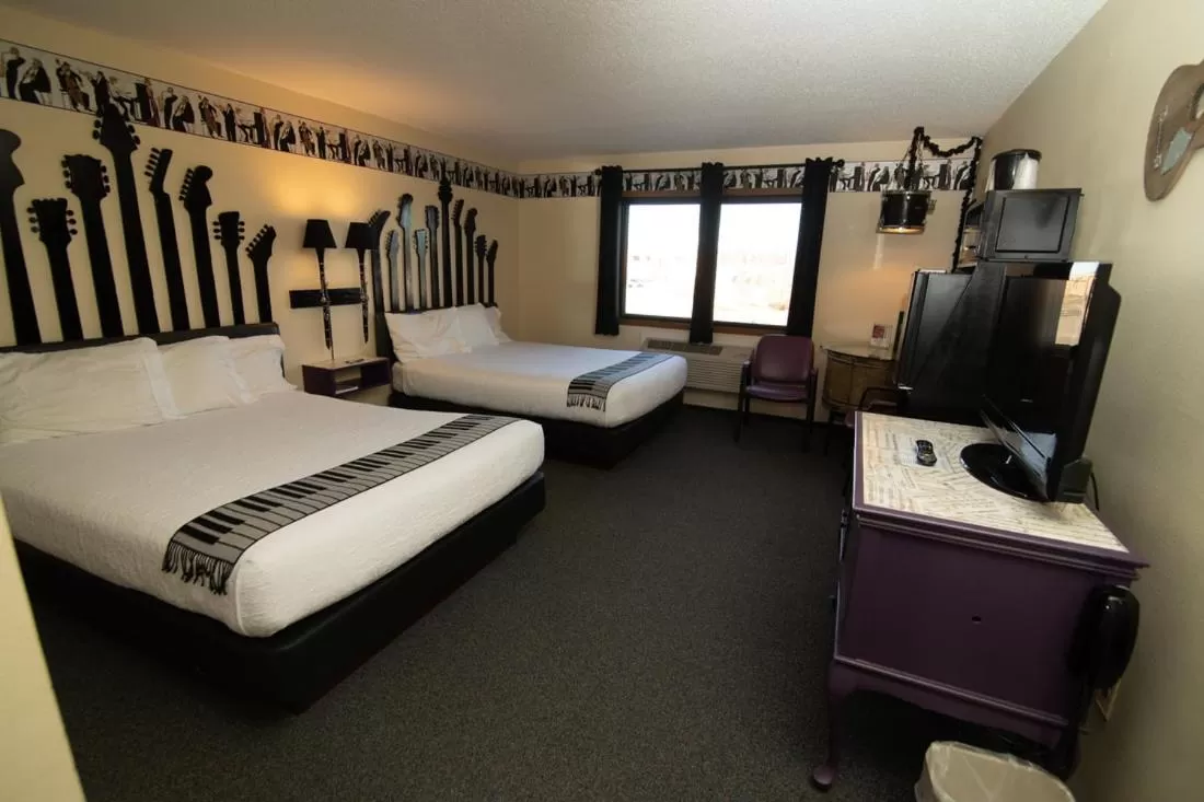 Bed in Riverside Inn