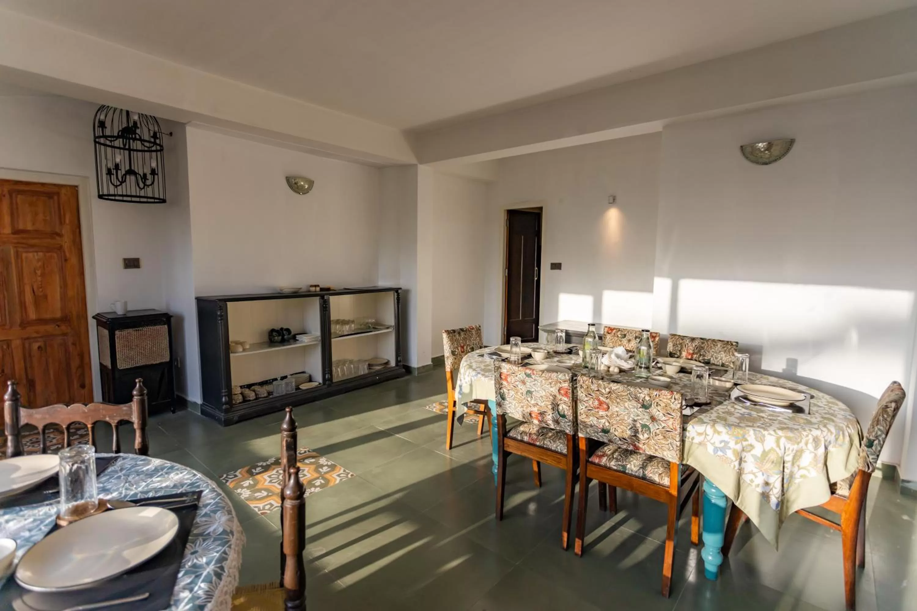 Dining area in Seclude Shimla, Taraview