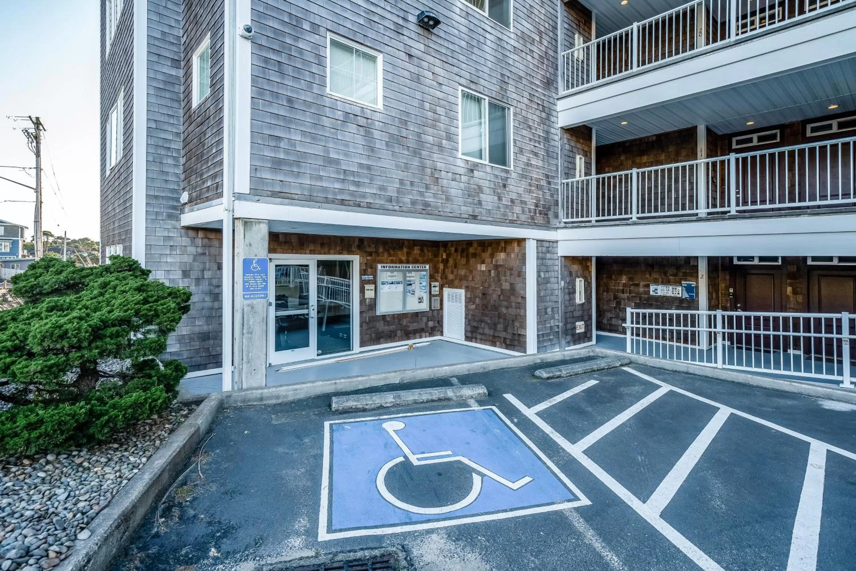 Swimming Pool in Oceanfront Contemporary