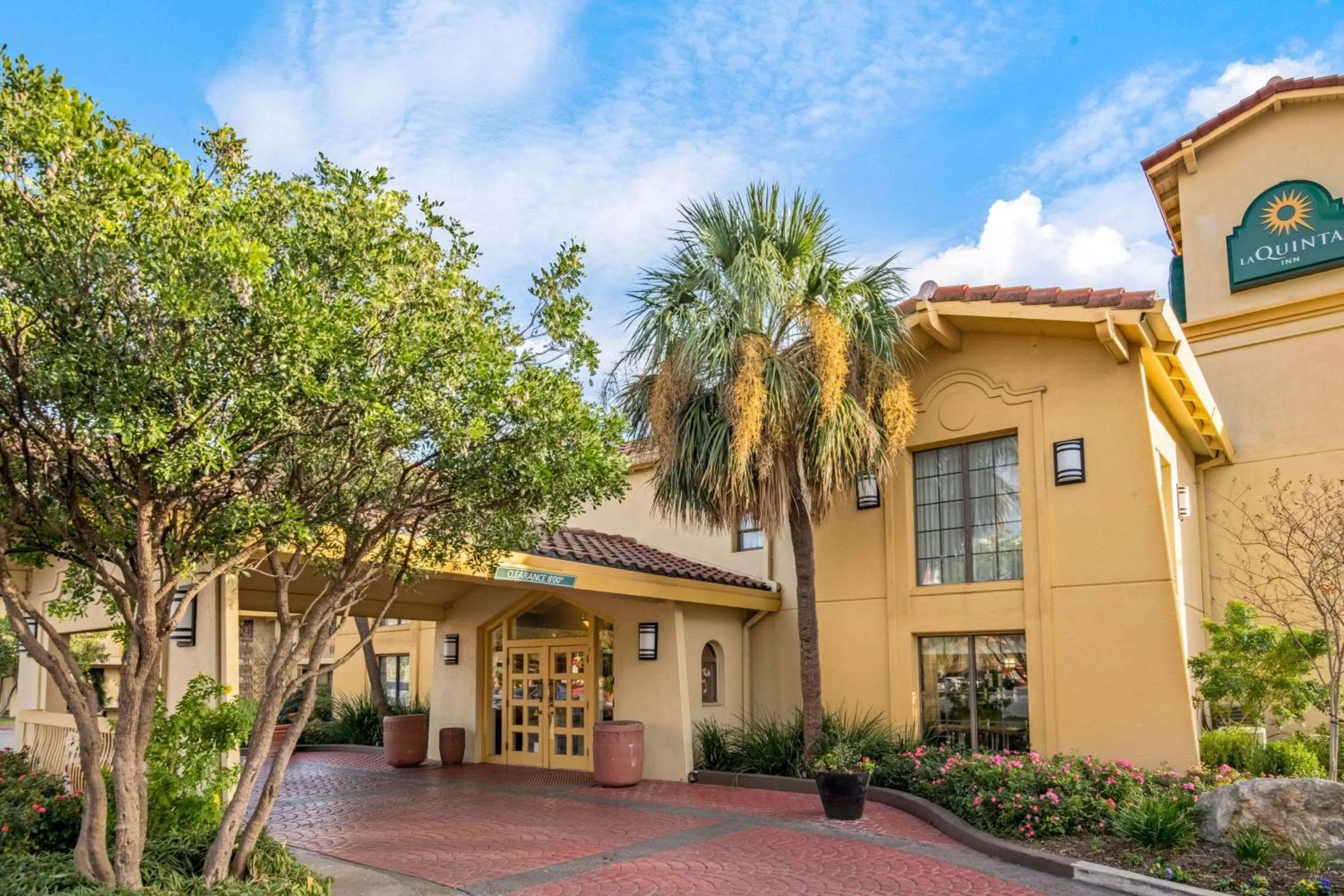 Property building in La Quinta Inn by Wyndham San Antonio Market Square