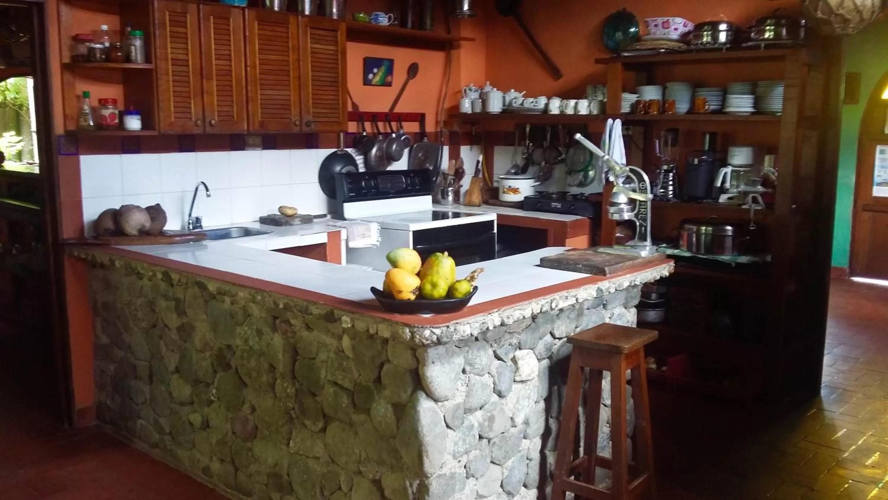 Restaurant/places to eat in Posada Turística Rocas De Cabo Marzo