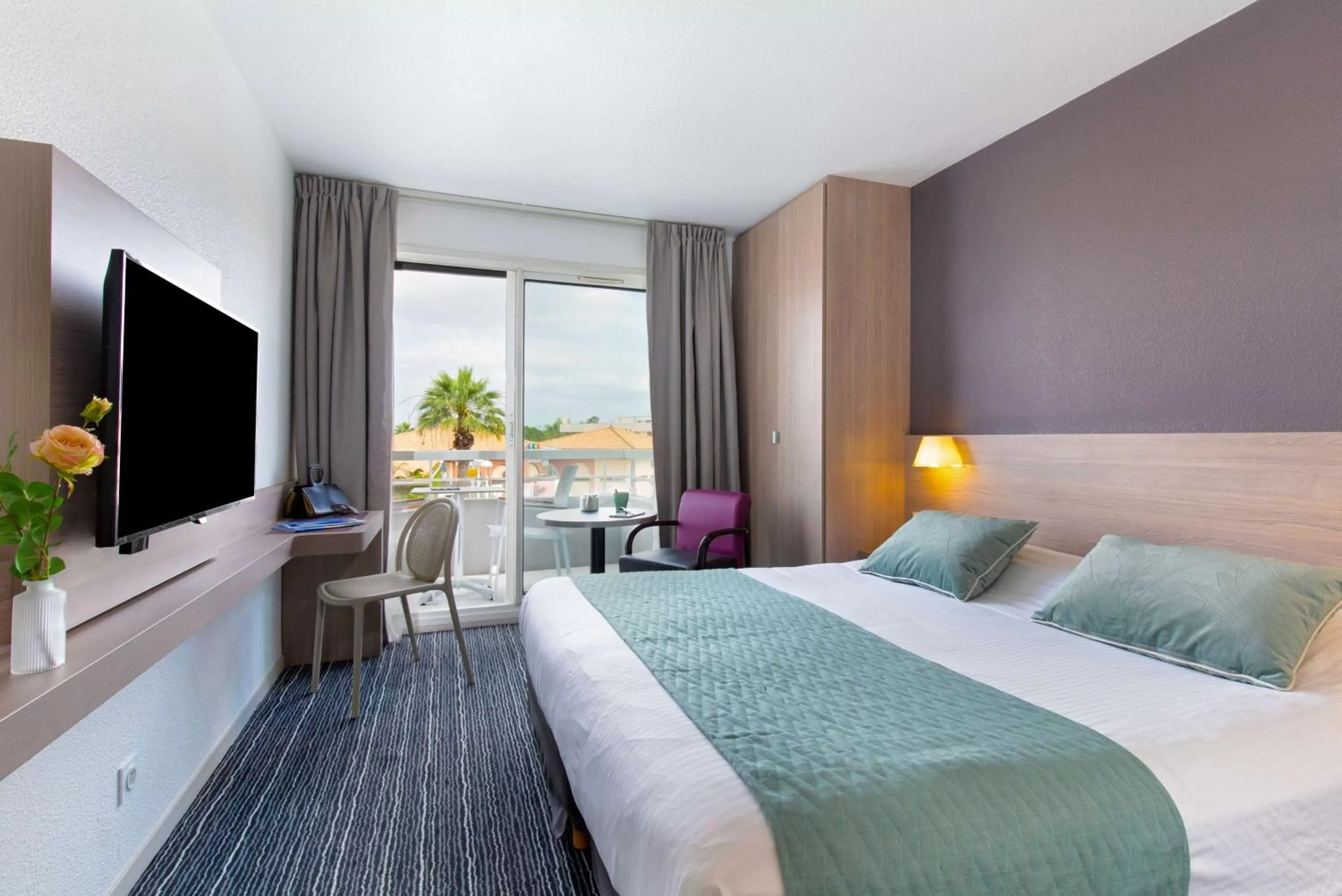 Photo of the whole room, Bed in Best Western Plus La Marina