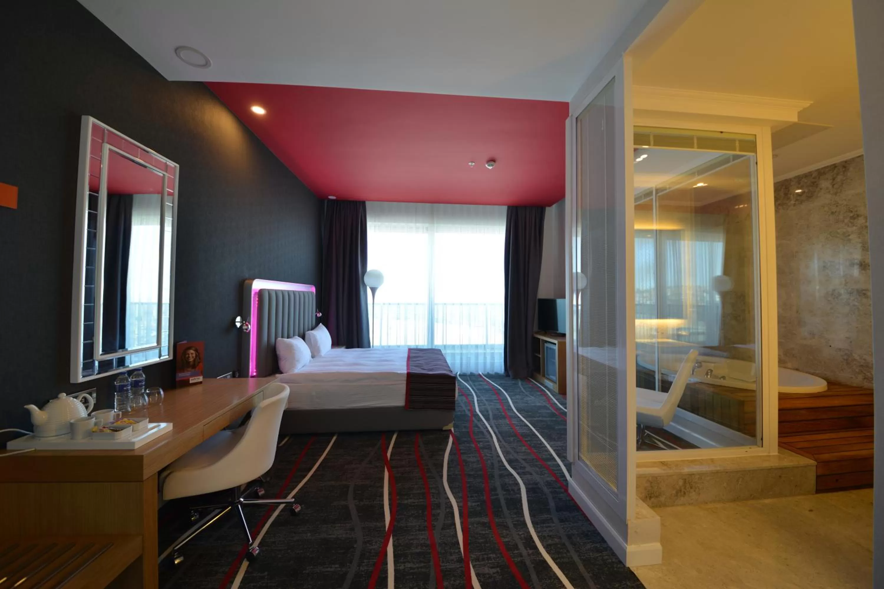 Shower, Bed in Park Inn by Radisson Ankara Cankaya