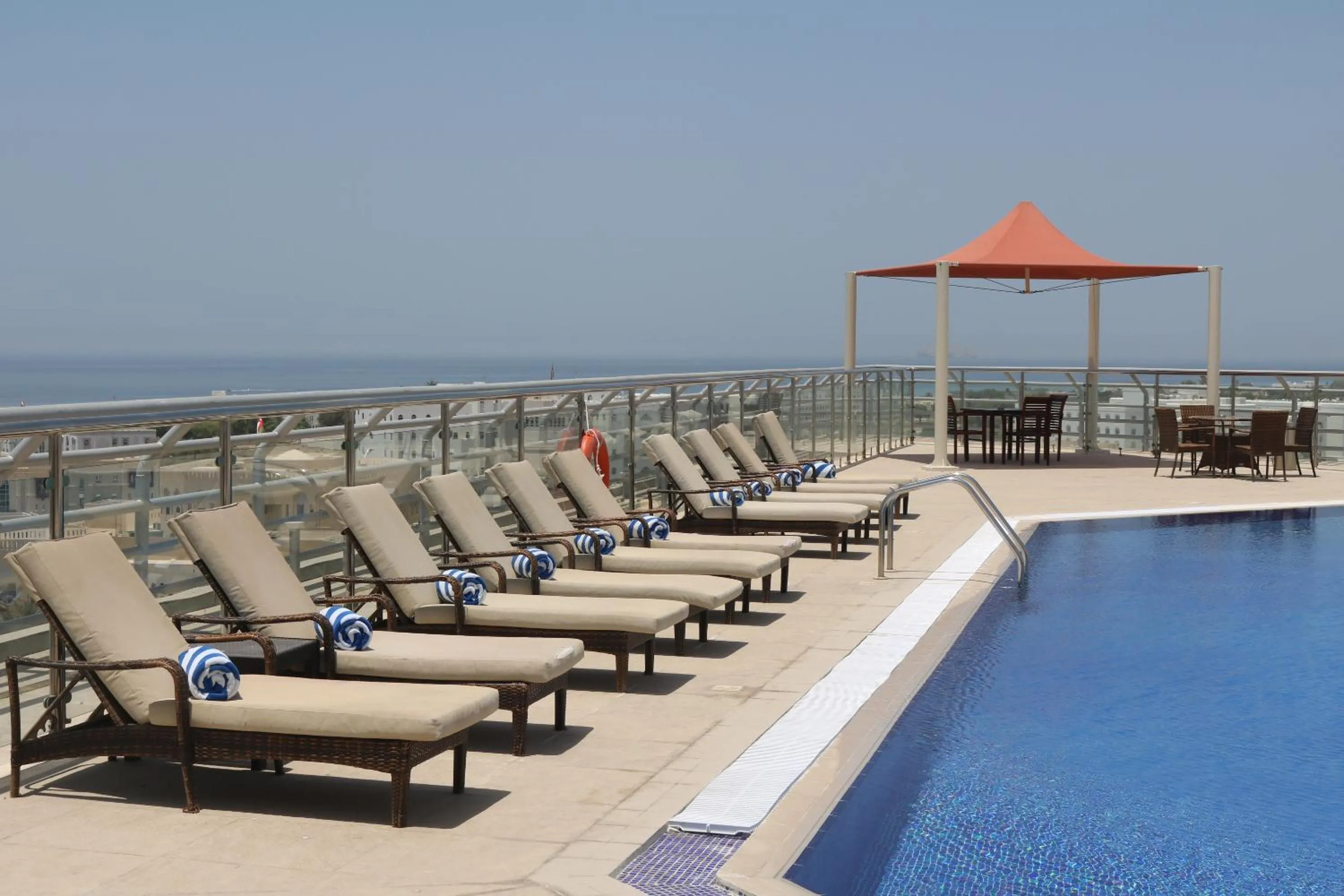 Swimming pool in City Seasons Hotel & Suites Muscat