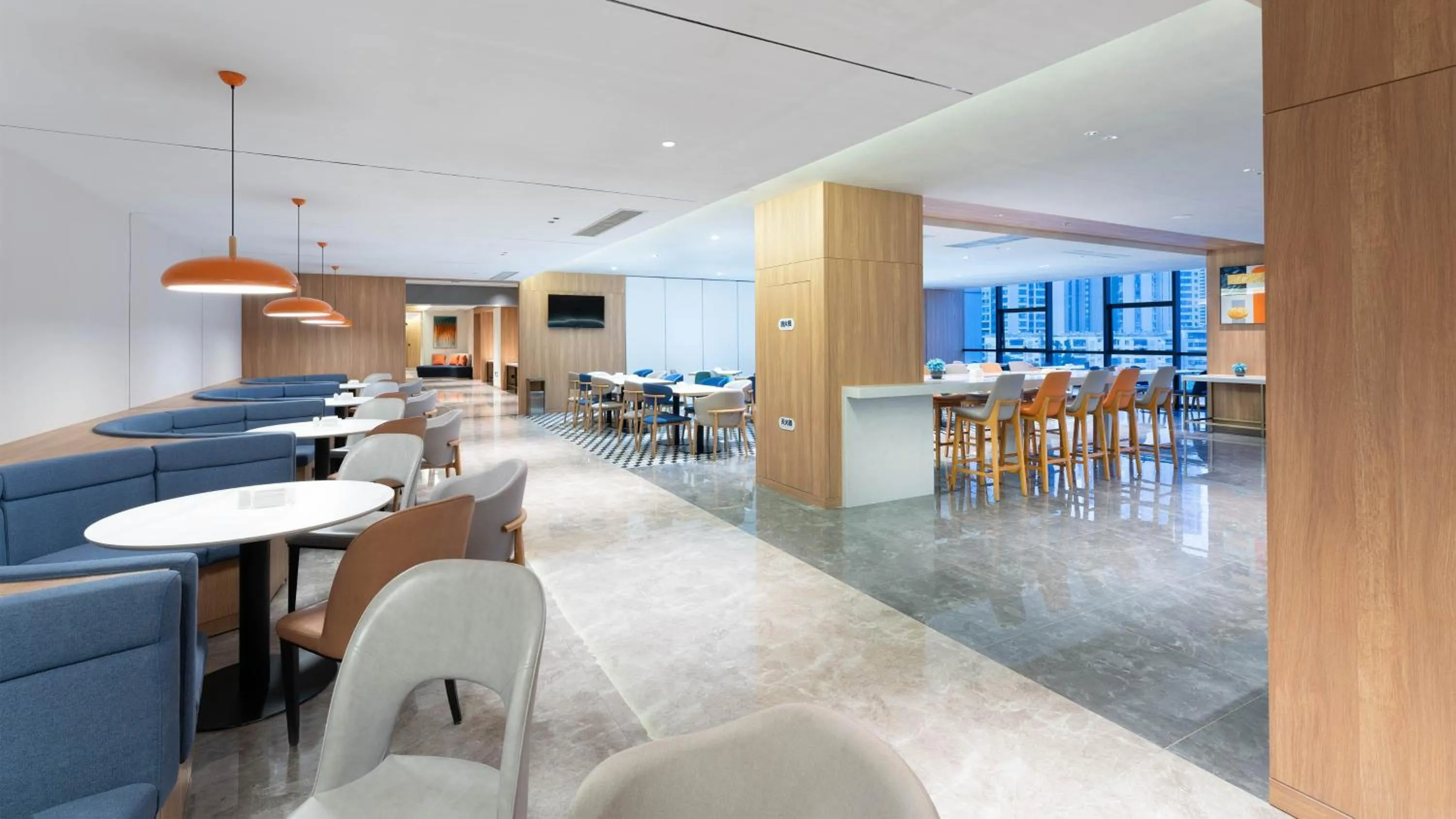 Restaurant/places to eat in Holiday Inn Express Kunming Panlong by IHG