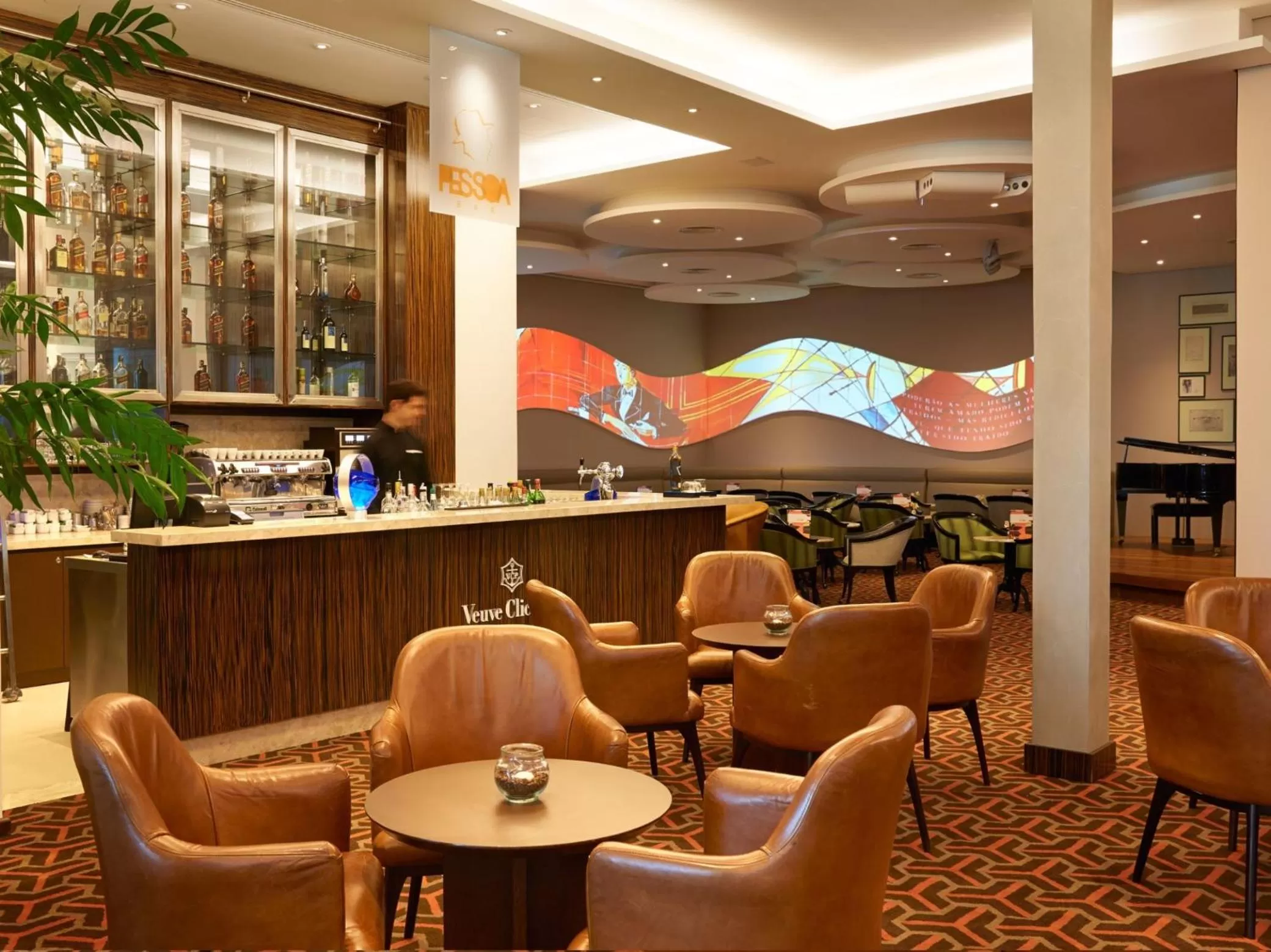 Lounge or bar in Royal Palm Plaza Resort