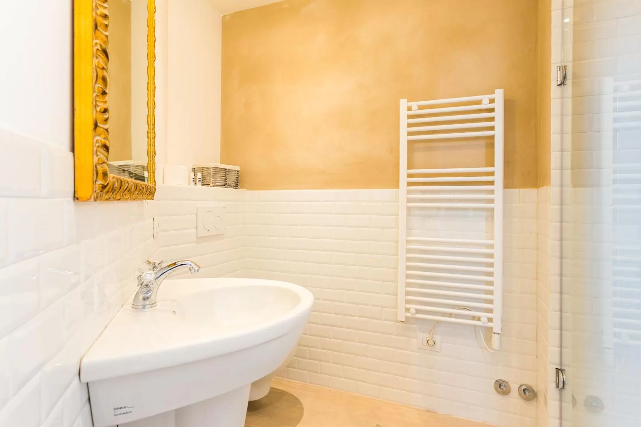 Bathroom in White Lilac Romantic B&B - Adults only