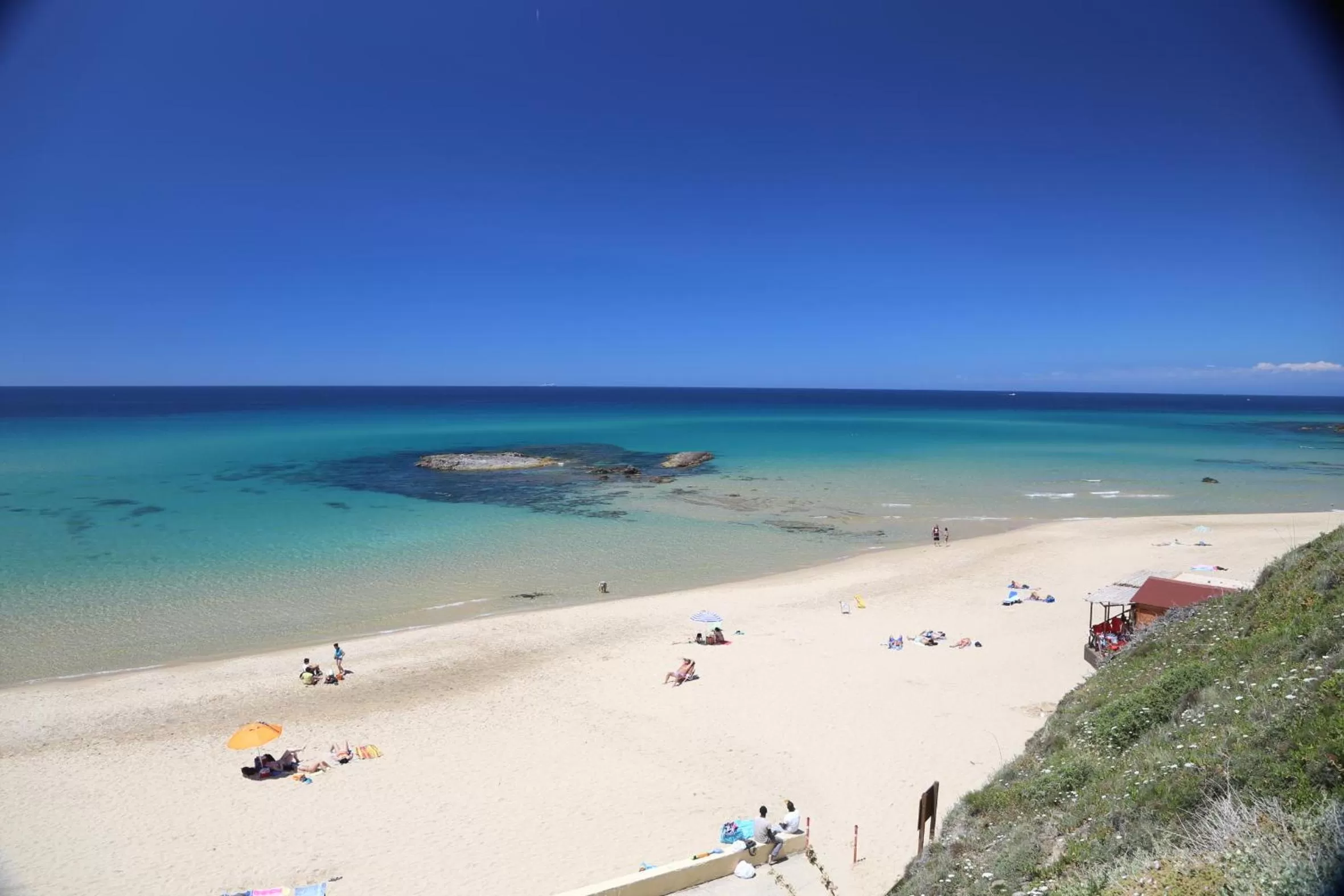 Beach in La Fortezza casa vacanze & appartament