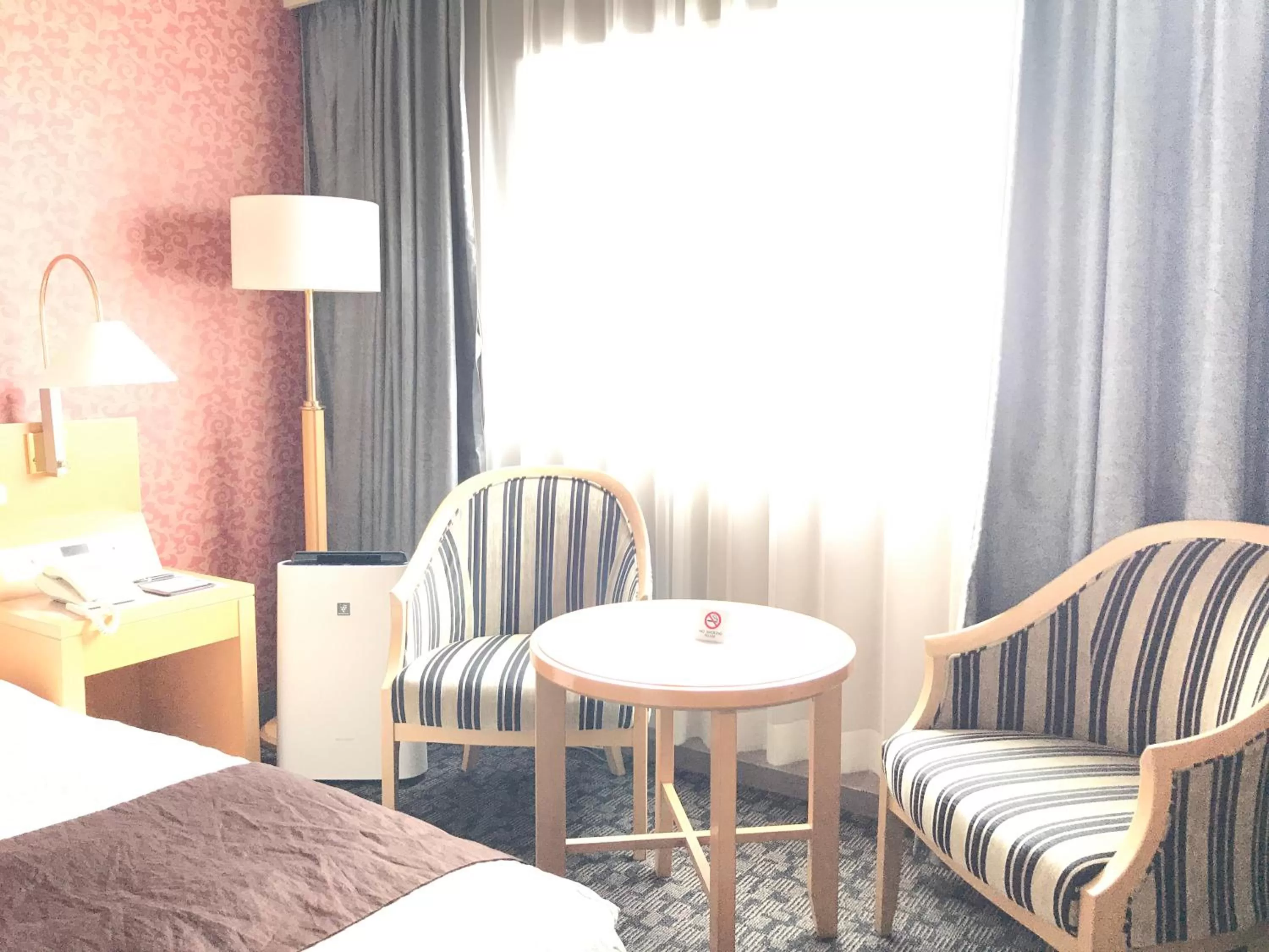 Bed in Numazu River Side Hotel