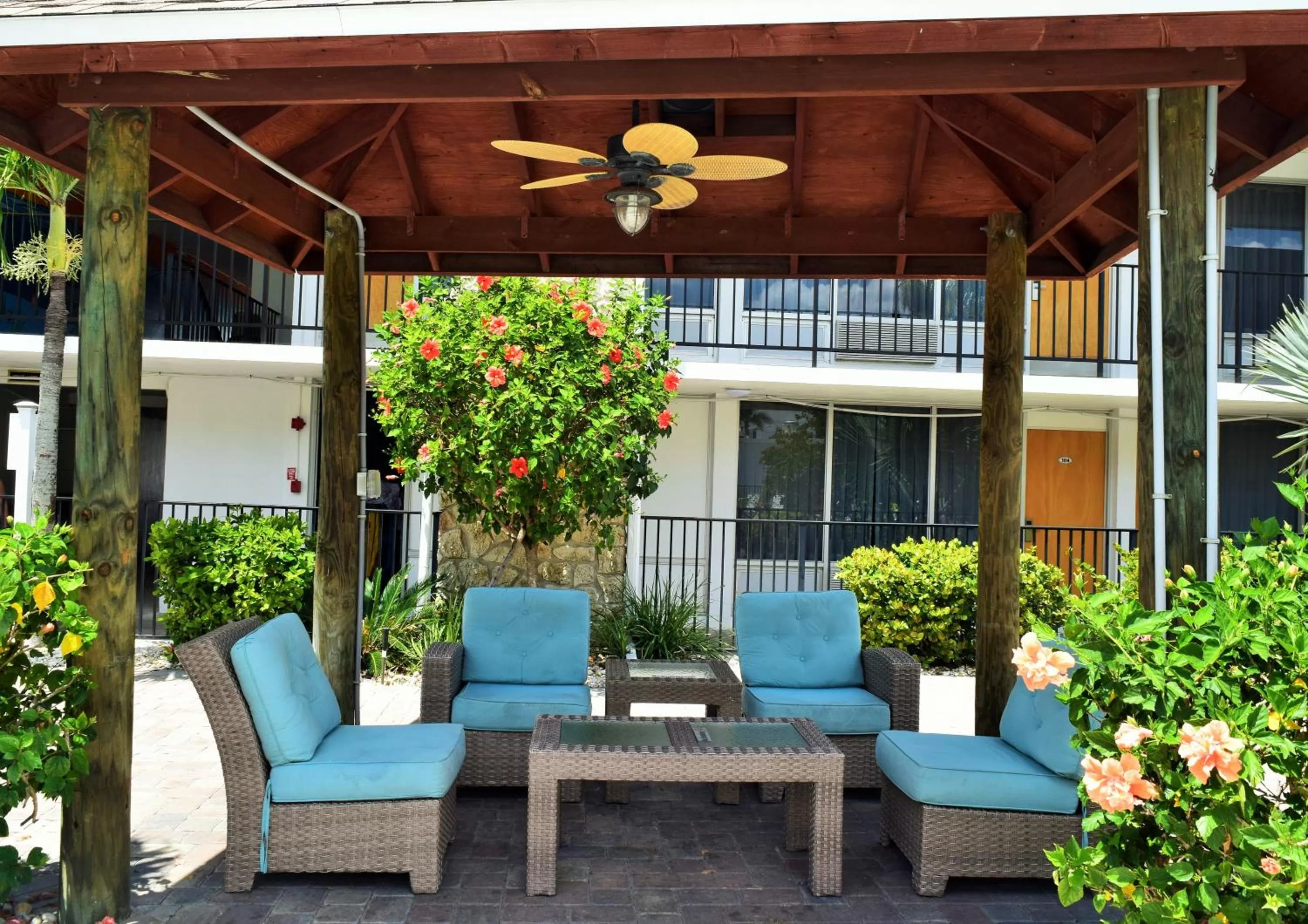 Garden view in Dolphin Key Resort - Cape Coral