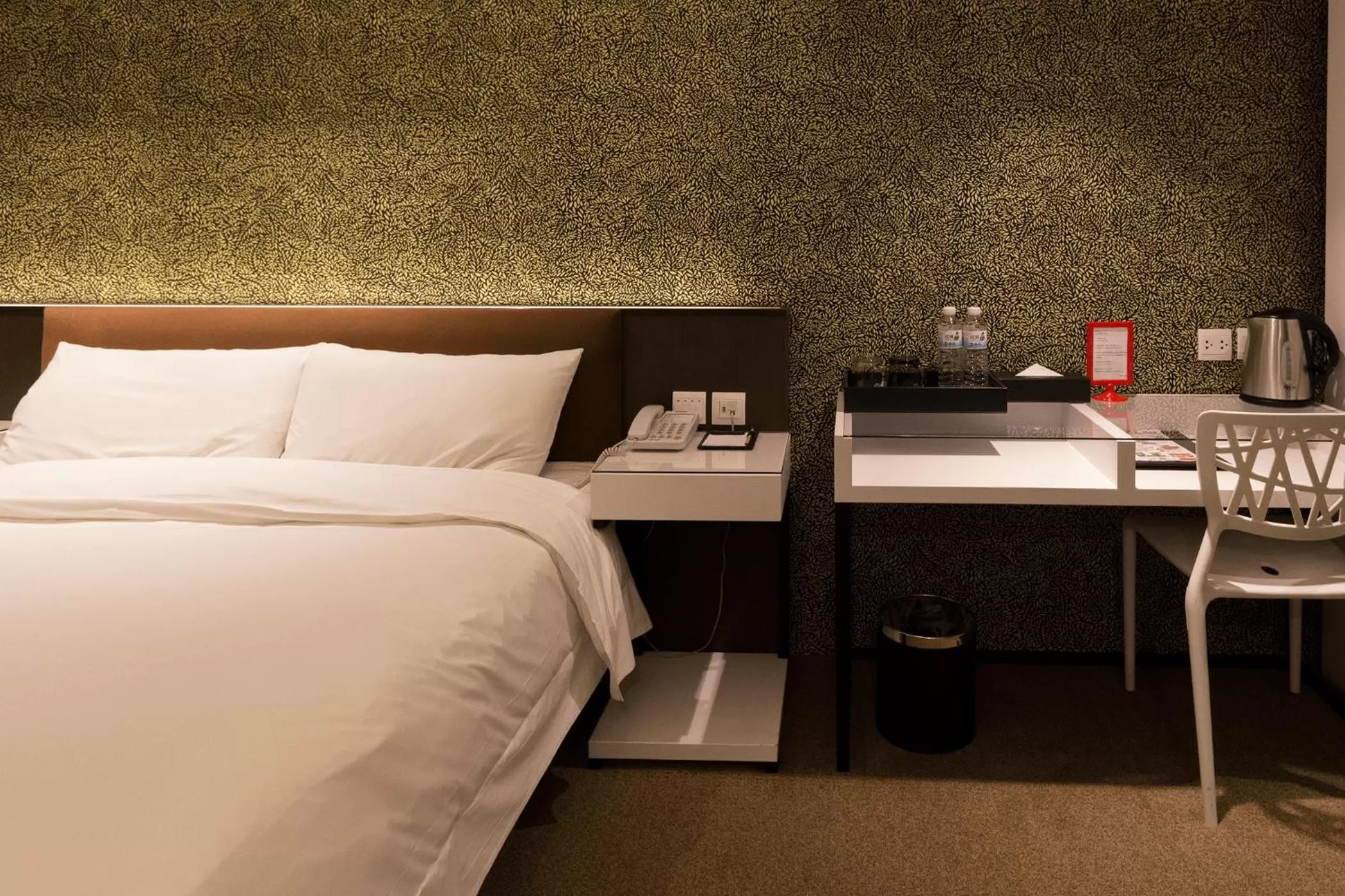 Photo of the whole room, Bed in Hotel Puri Taipei Station Branch