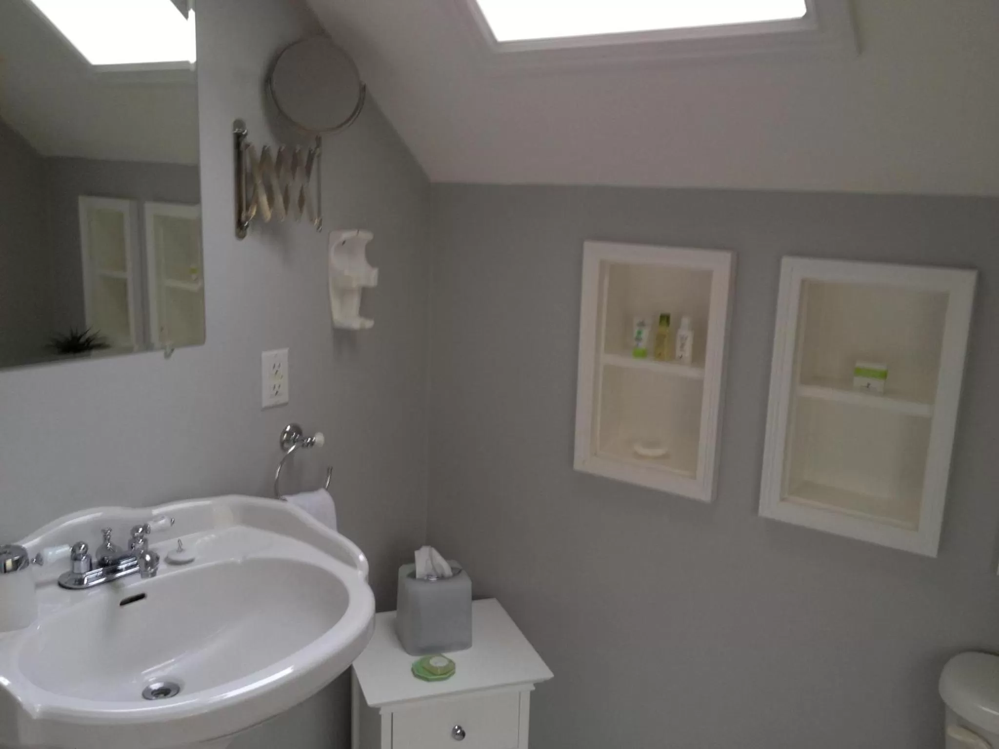 Bathroom in Barclay House Bed and Breakfast