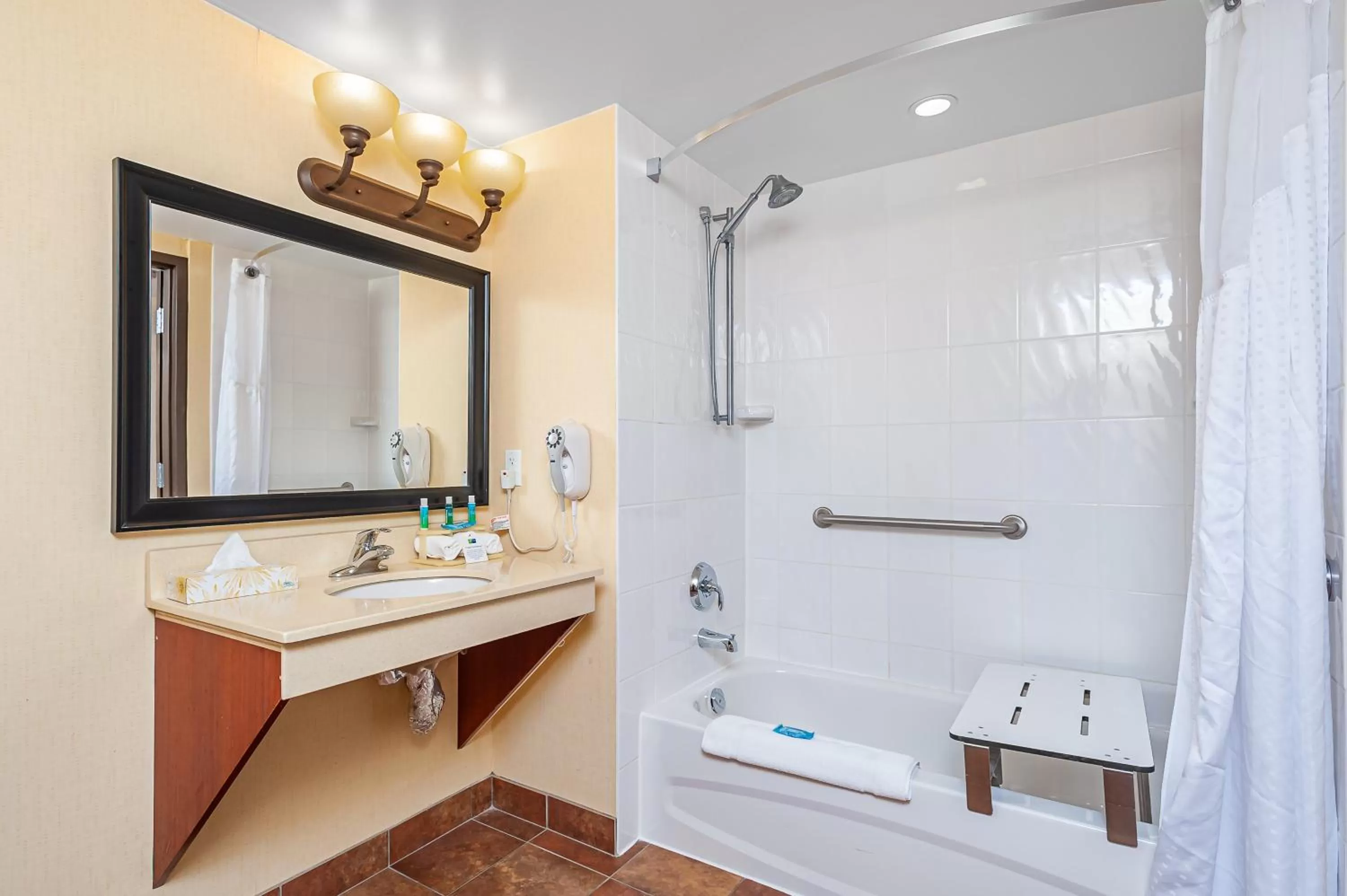 Bathroom in Holiday Inn Express Hotel & Suites Clarington - Bowmanville by IHG