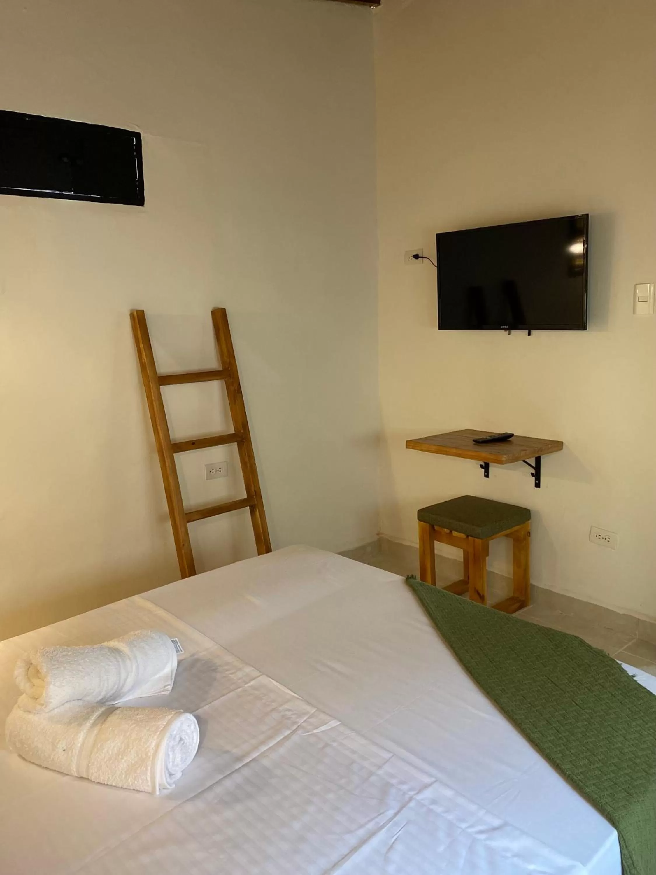 Bed in Luum Guest House