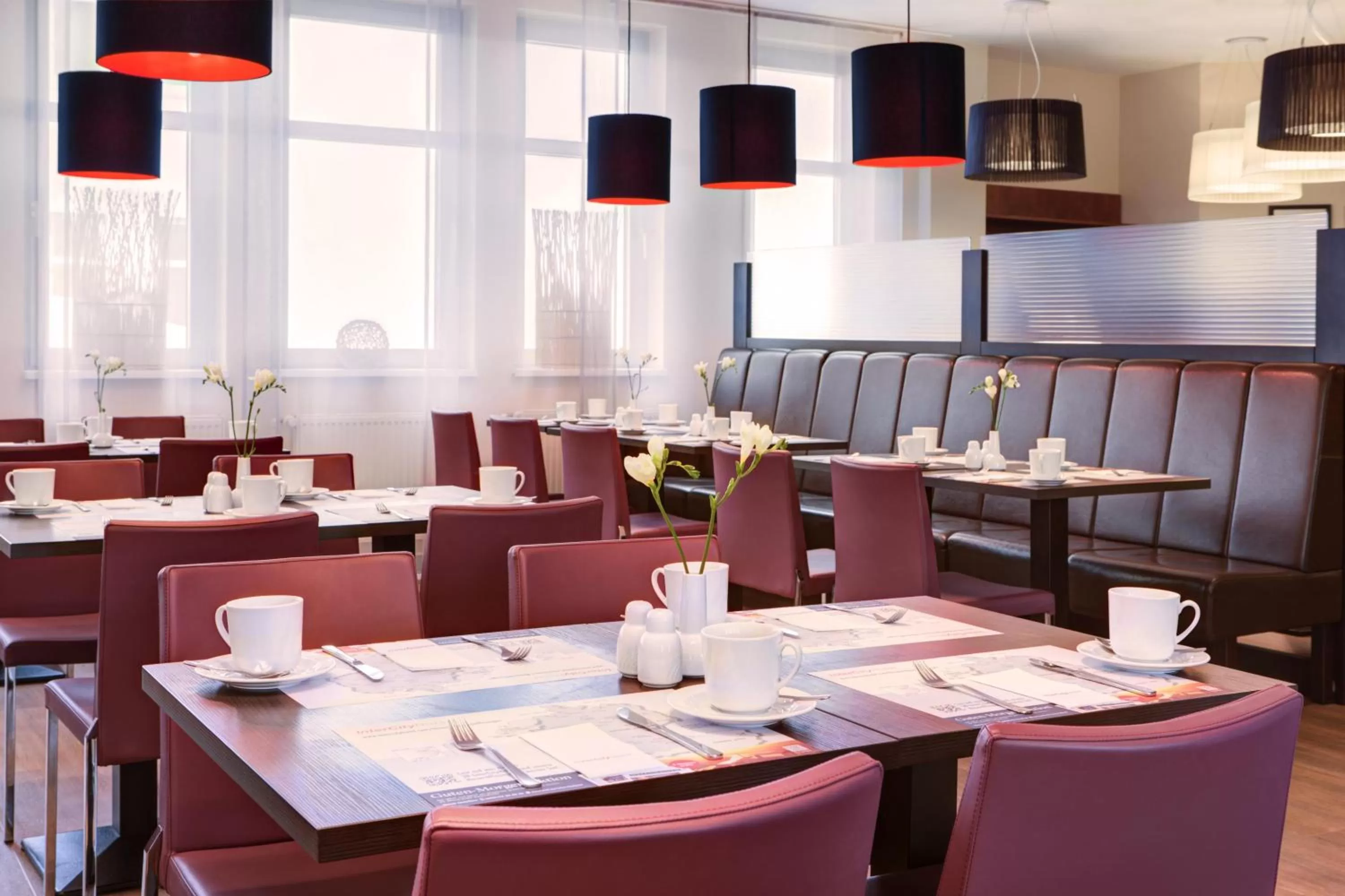 Restaurant/places to eat in IntercityHotel Berlin Ostbahnhof