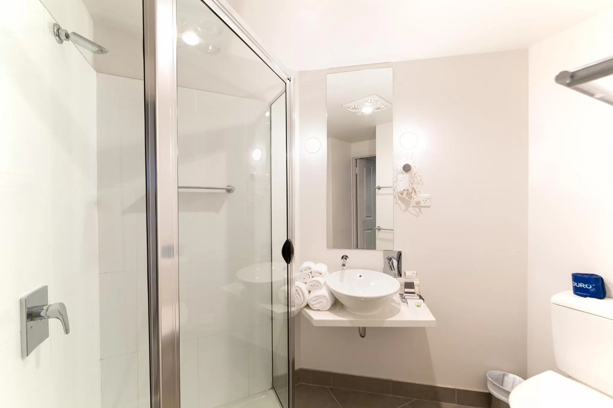 Bathroom in Customs House Hotel